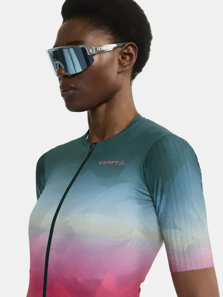 W Cyklodres CRAFT ADV Aero