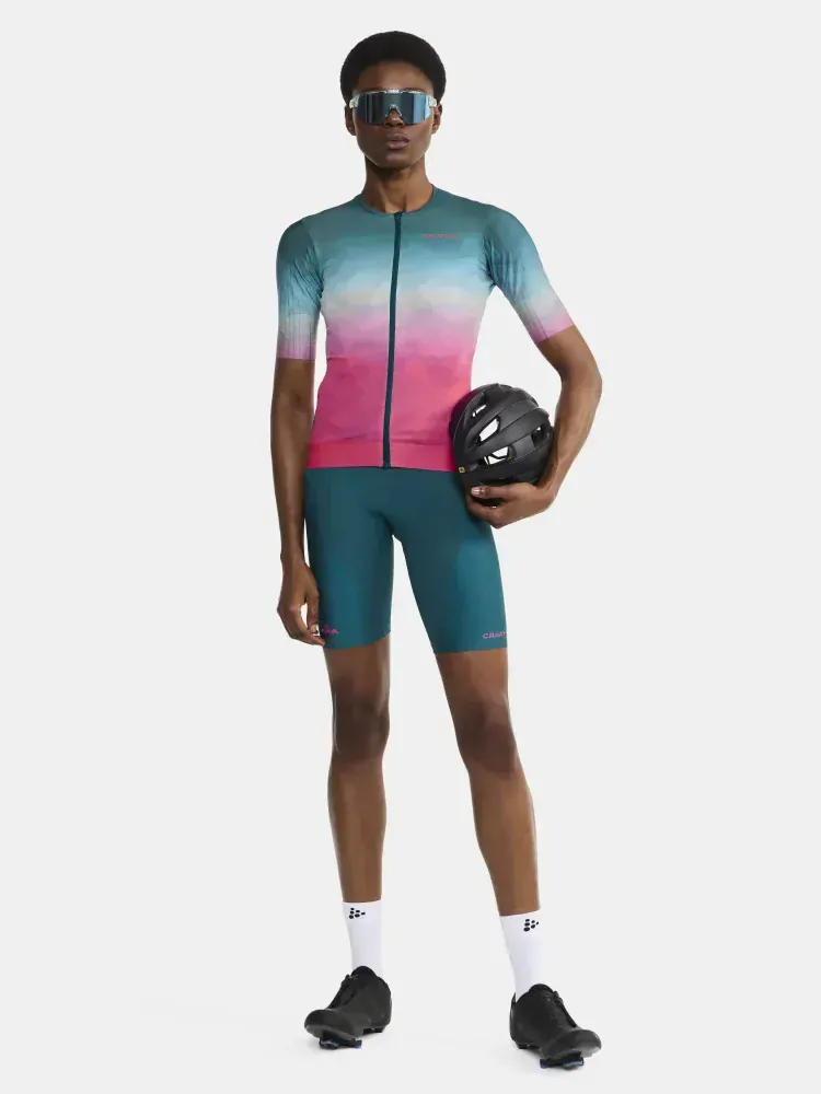 W Cyklodres CRAFT ADV Aero