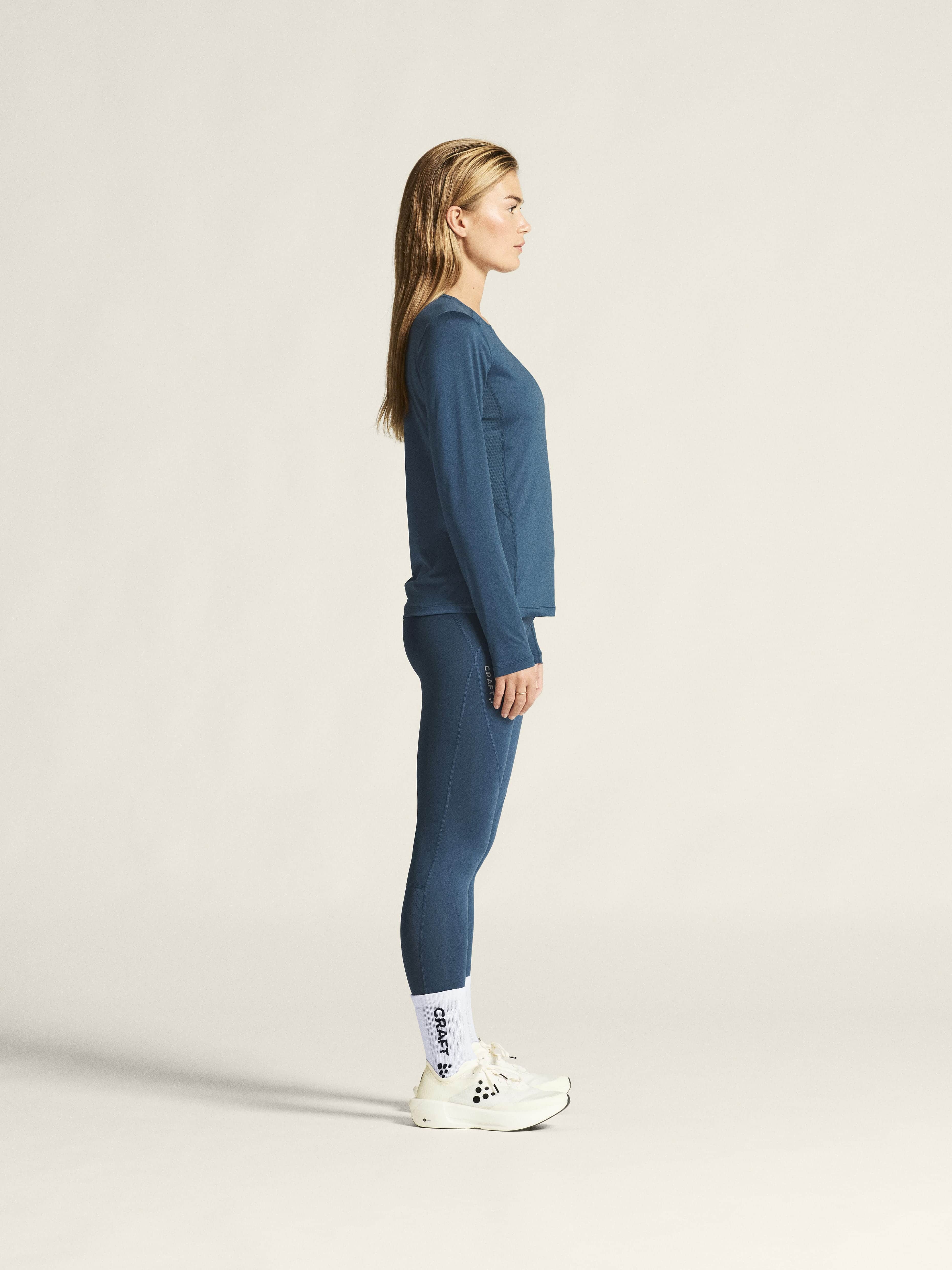 W Triko CRAFT ADV Essence LS 2