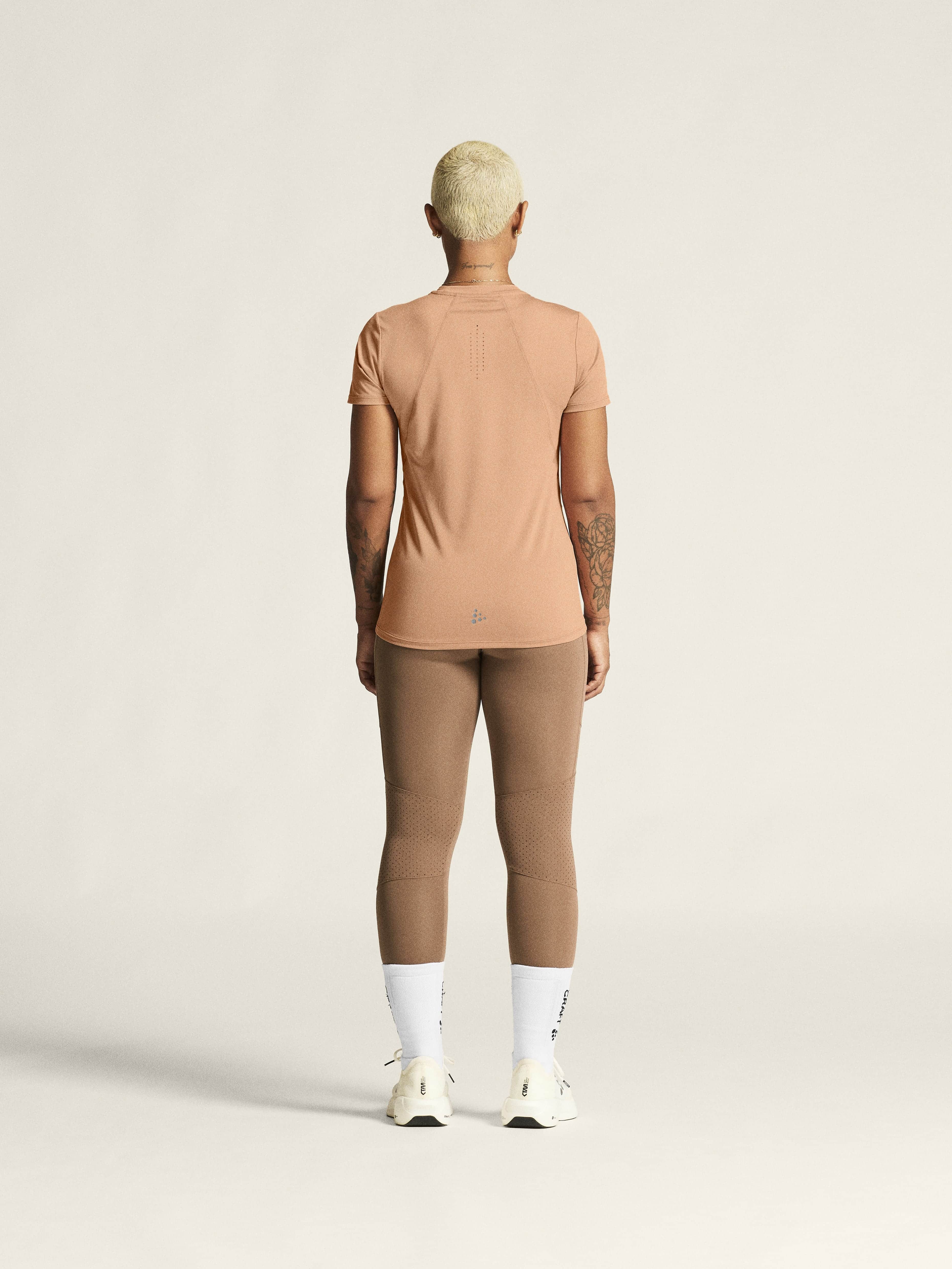 W Triko CRAFT ADV Essence SS 2