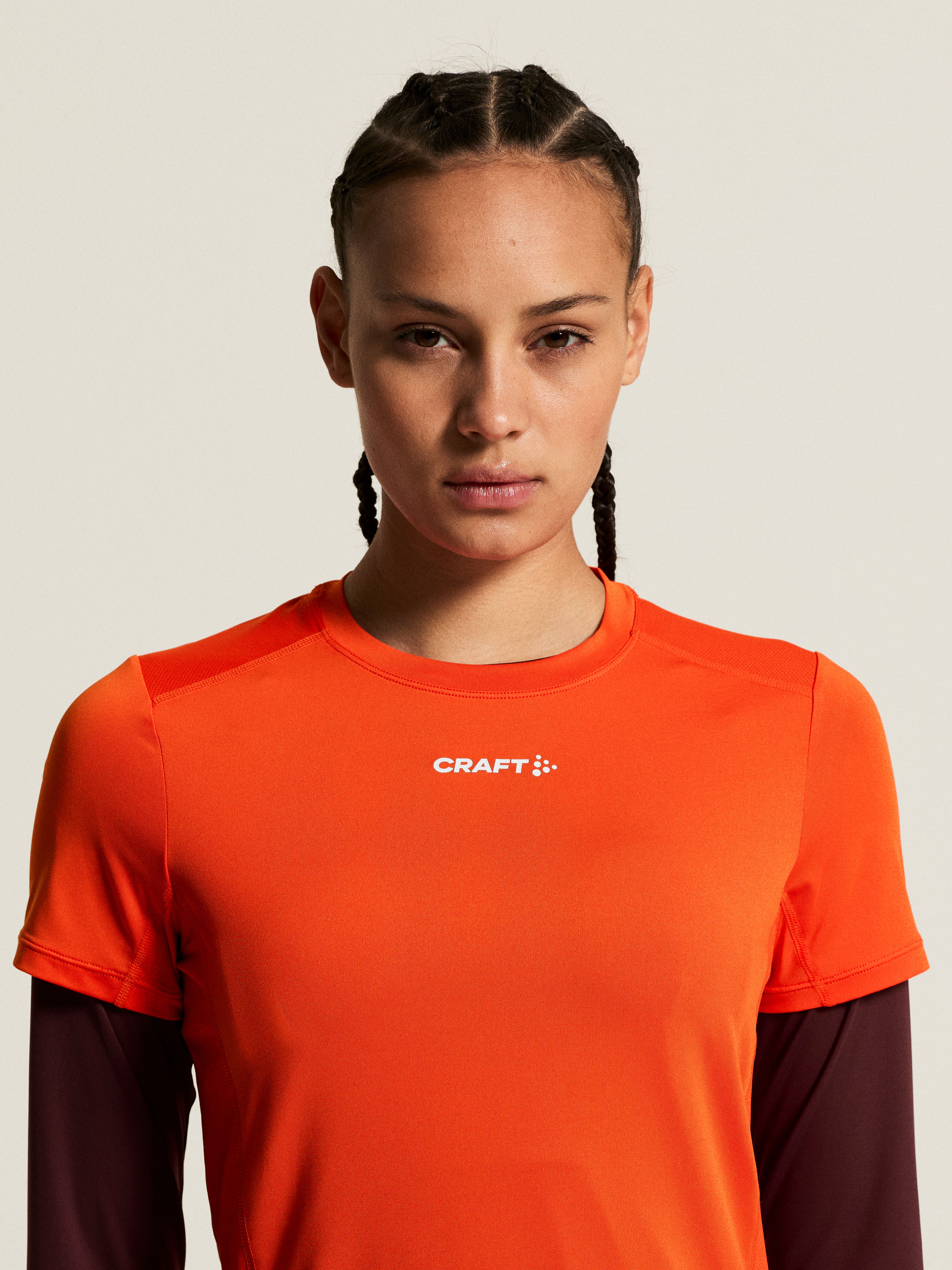 W Triko CRAFT ADV Essence SS Tee 2