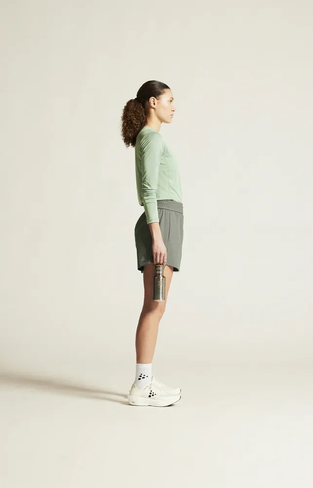 W Šortky CRAFT CORE Essence