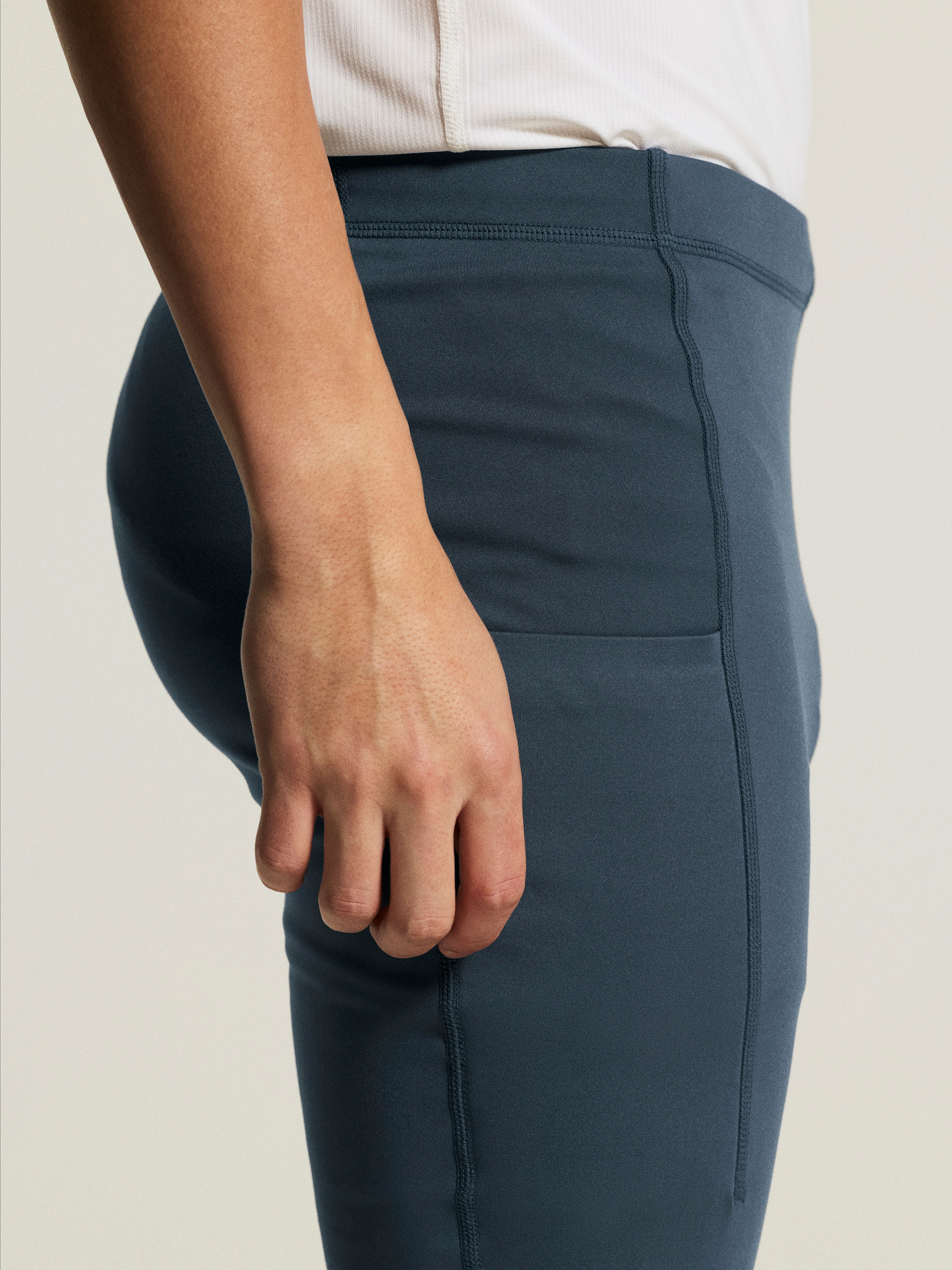 Kalhoty CRAFT ADV Essence Warm Tights 3