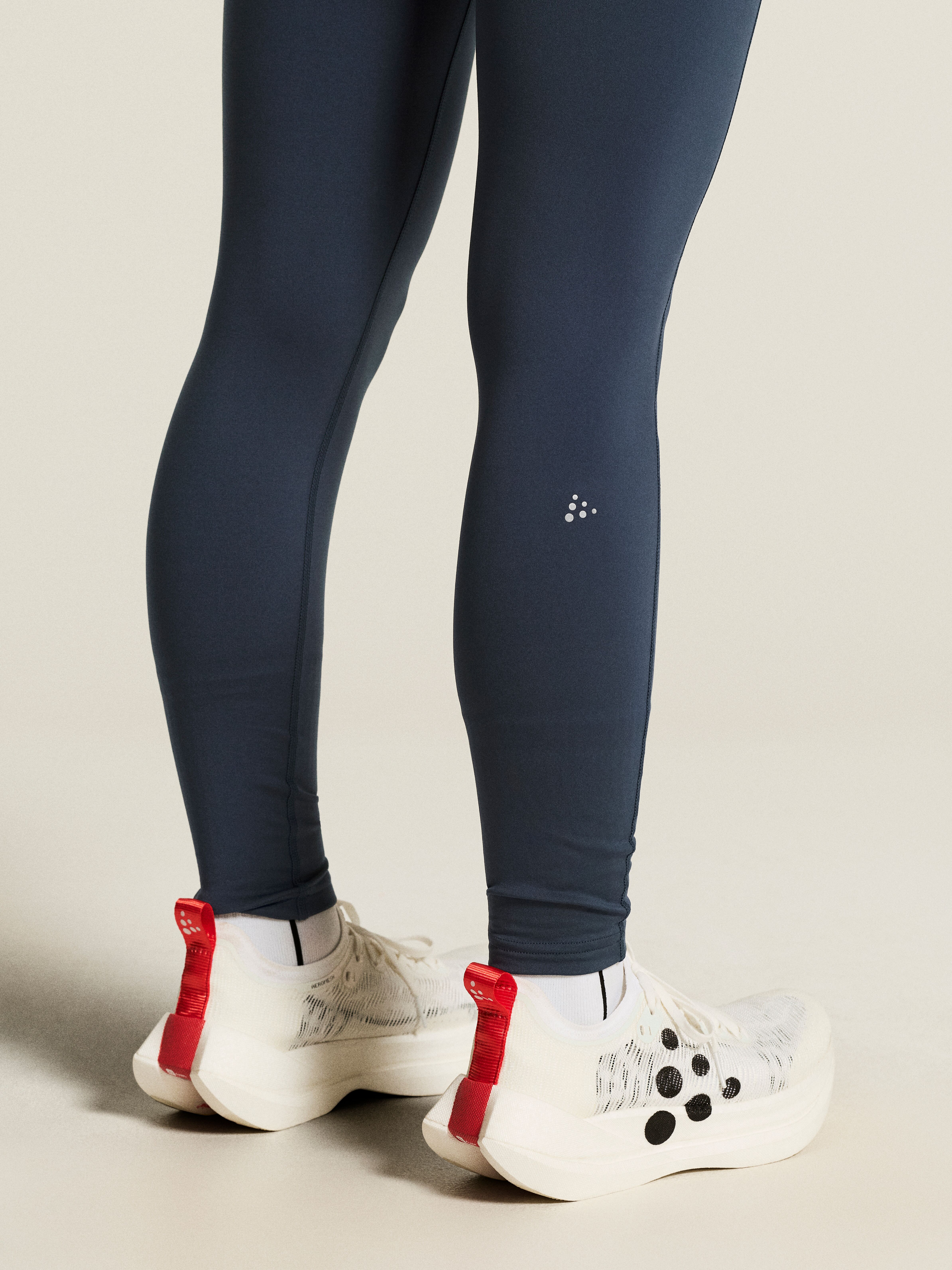 W Kalhoty CRAFT ADV Essence Warm Tights 3
