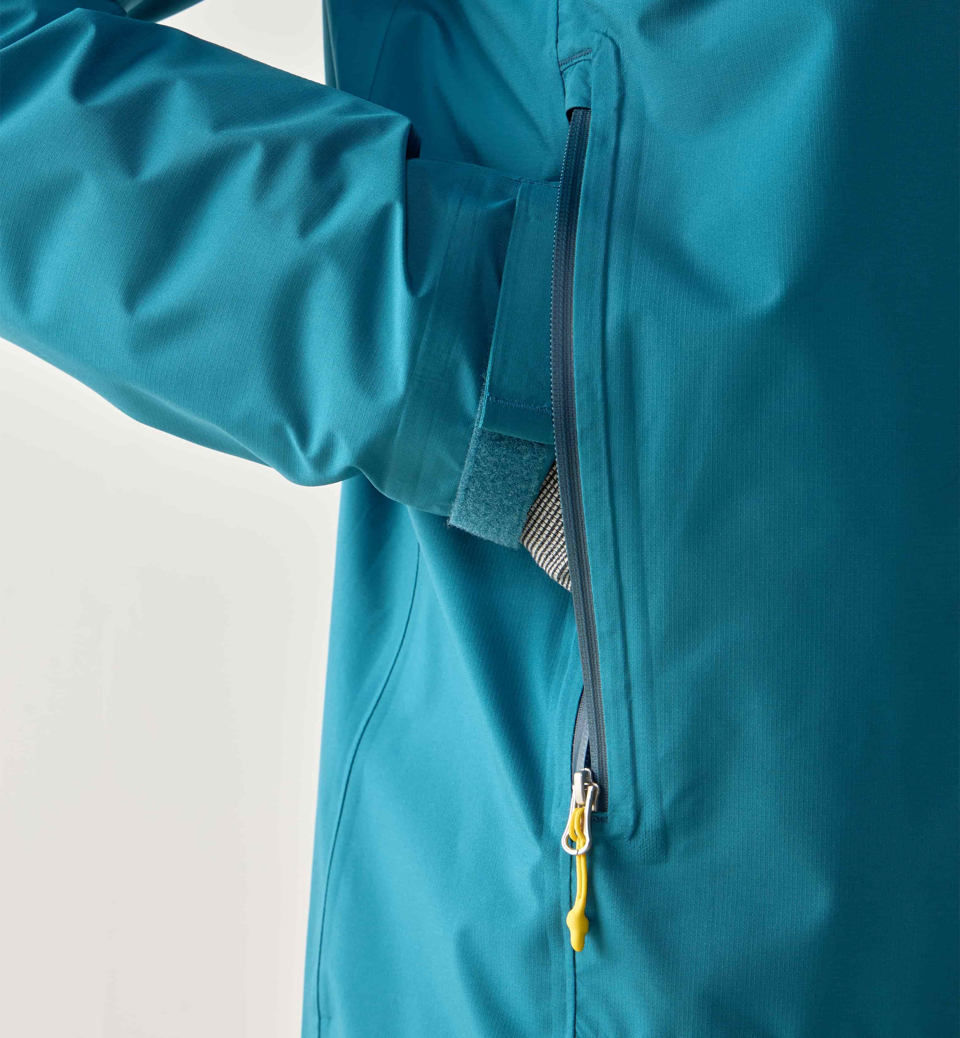 Bunda HAGLÖFS L.I.M AIRAK 2,5l