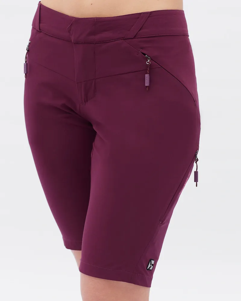 W Šortky SILVINI ALMA