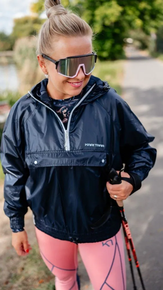 W Bunda KARI TRAA Pauline