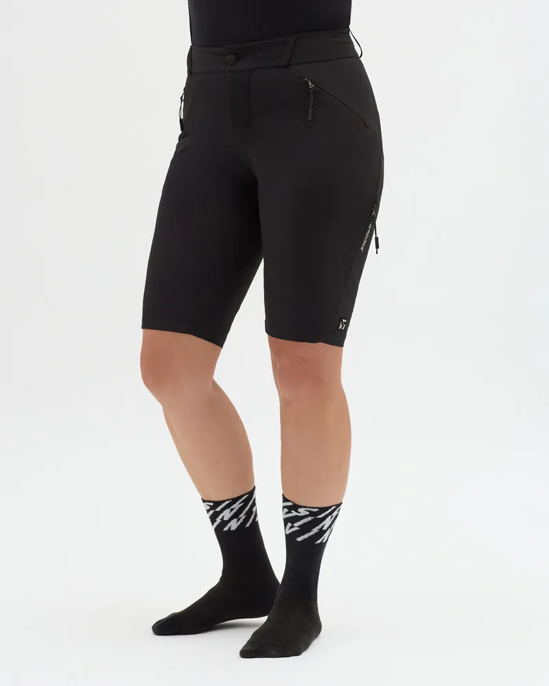 W Šortky SILVINI ALMA