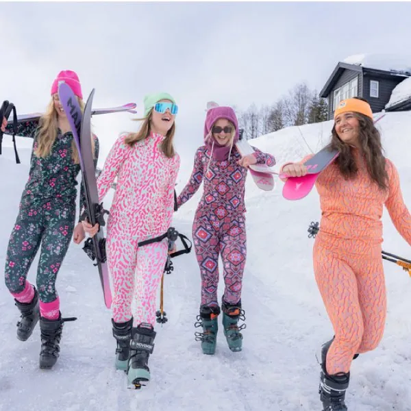 Čelenka KARI TRAA R?THE