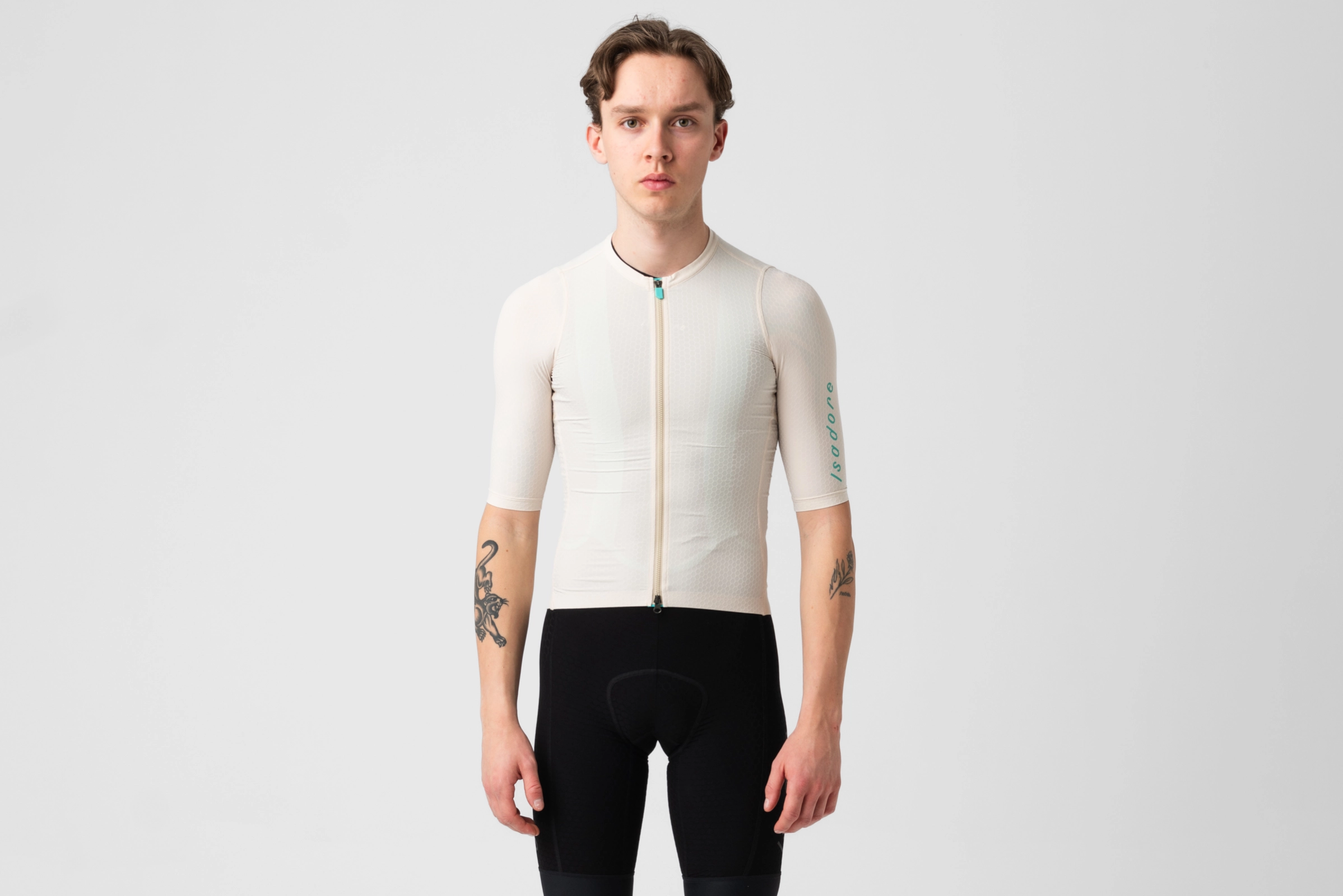Cyklodres ISADORE Echelon Aero