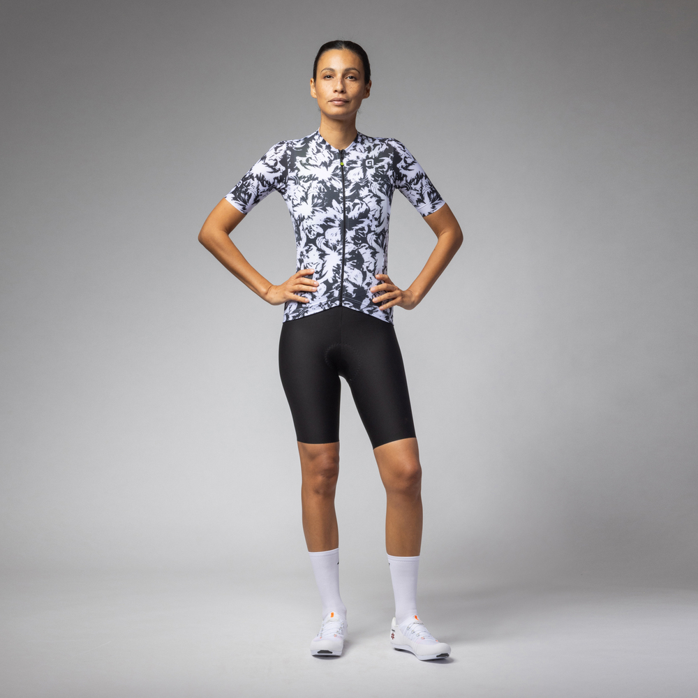 W Cyklodres ALÉ Essenza