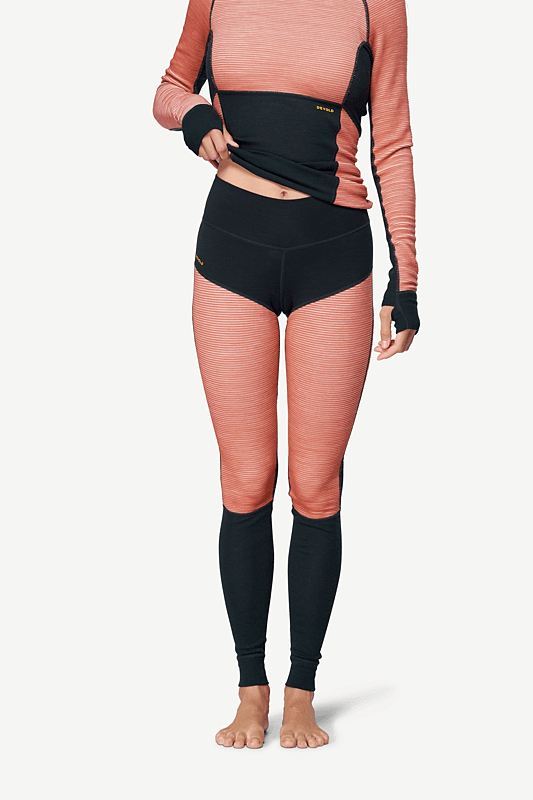 W Spodky DEVOLD TUVEGGA MERINO