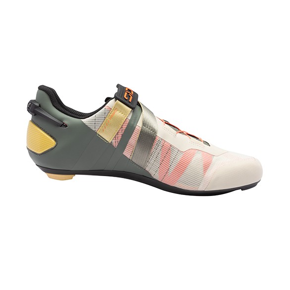 Tretry SIDI Wire 3 Sand/Coral