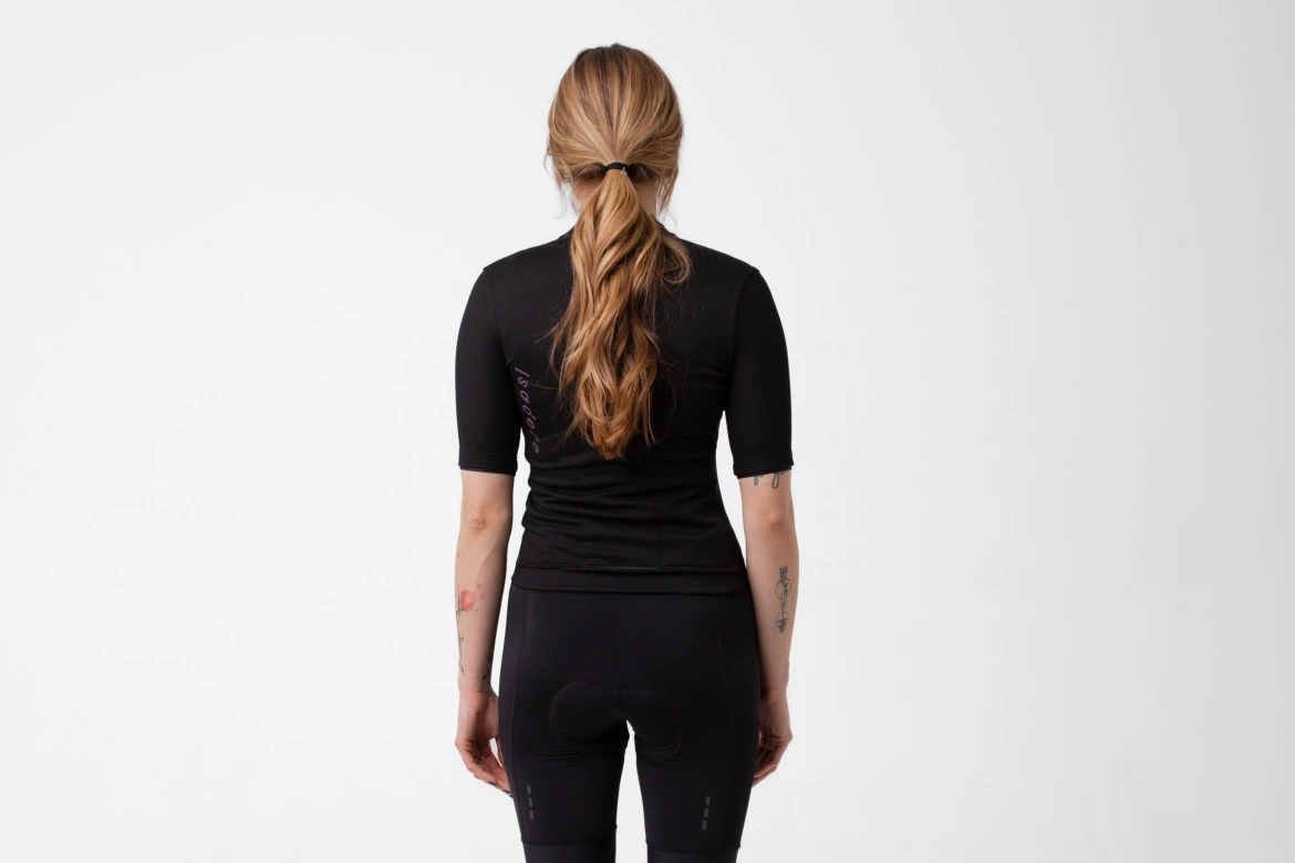 W Cyklodres ISADORE Signature