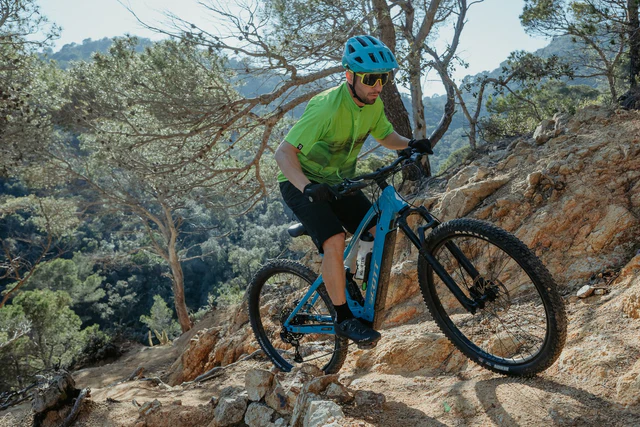 Cyklodres SILVINI TURANO