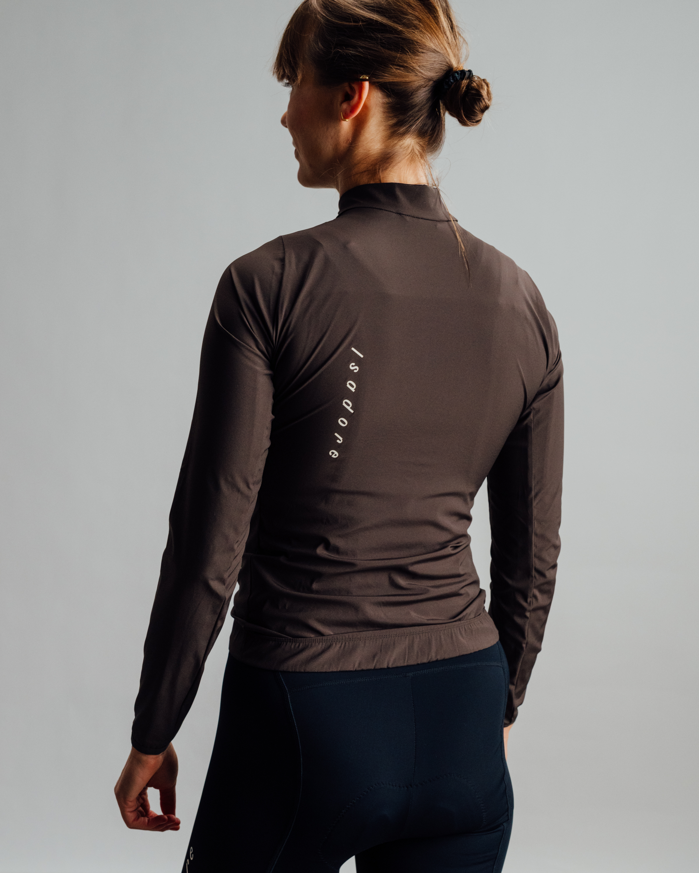 W Cyklobunda ISADORE Wind