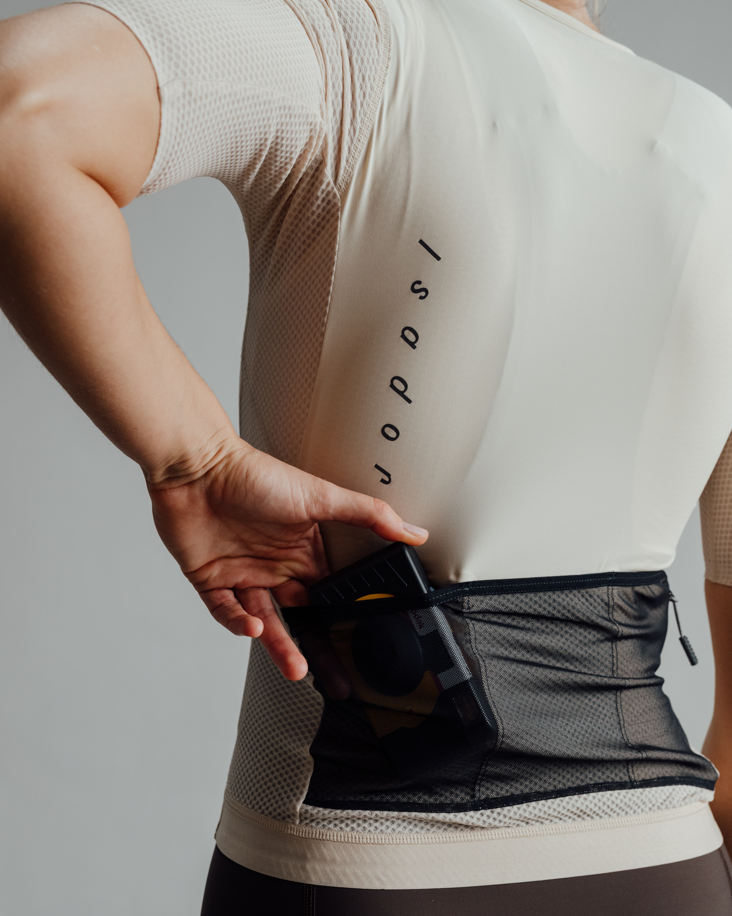 W Cyklodres ISADORE Signature