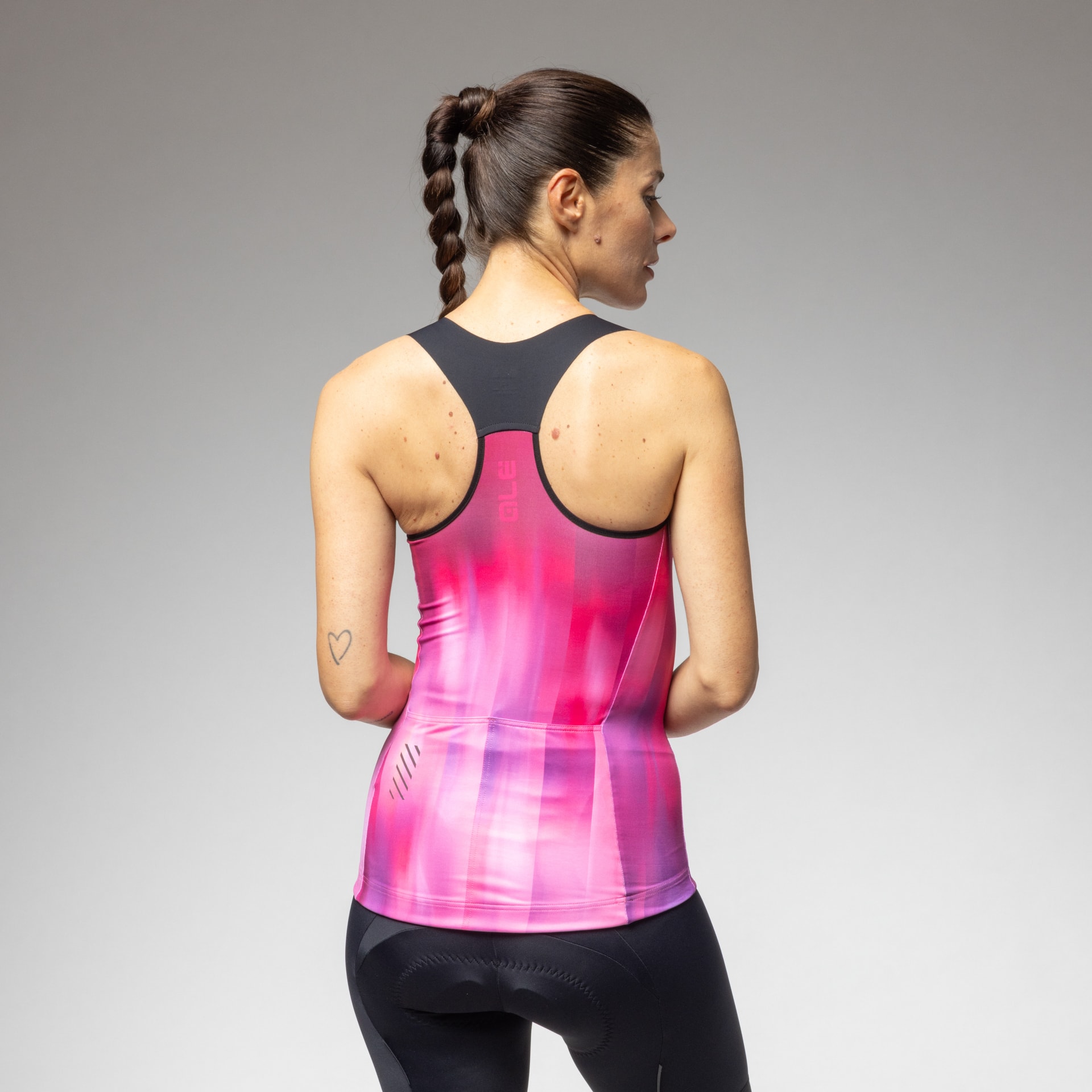 W Cyklonátělník ALÉ Crazy