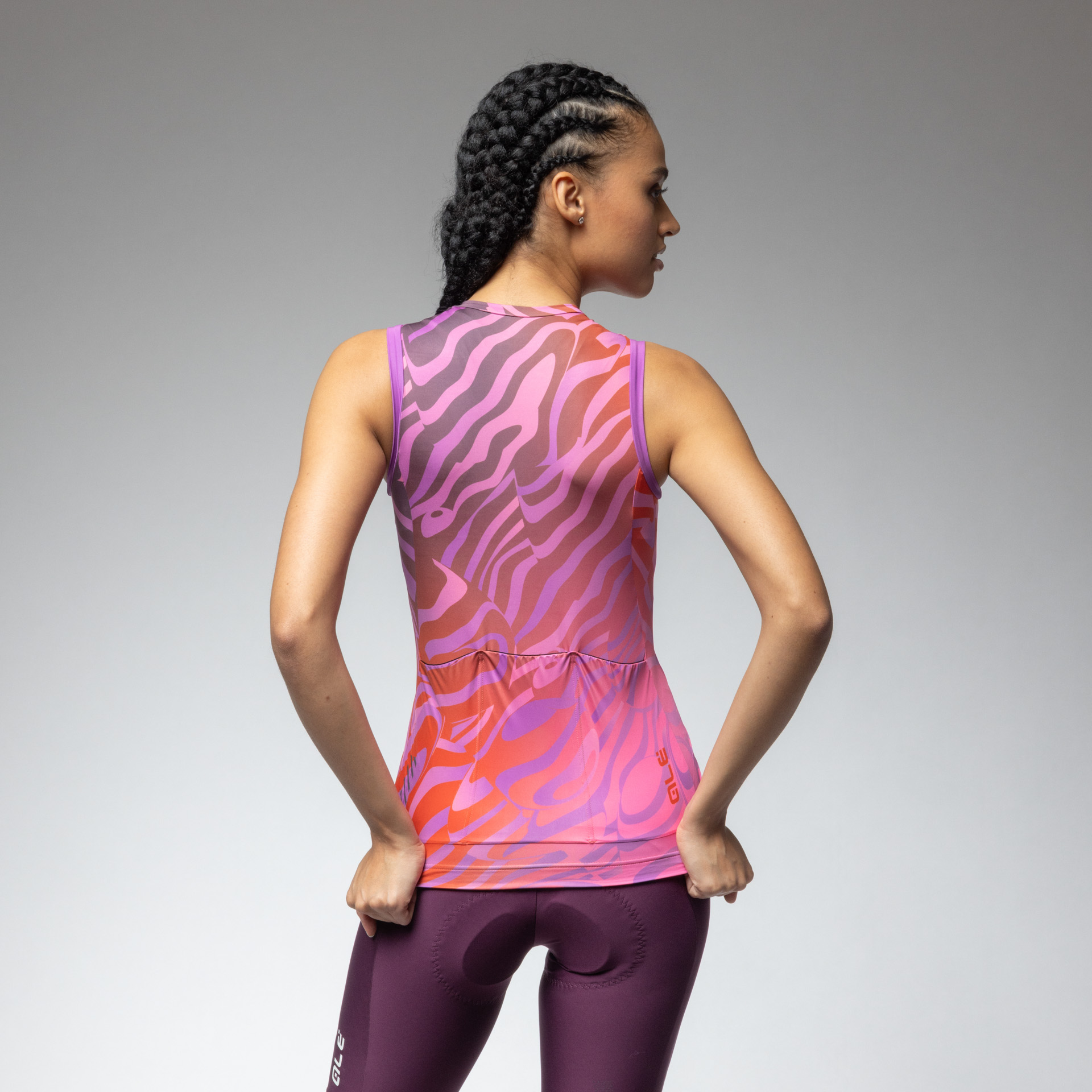 W Cyklodres ALÉ Surface