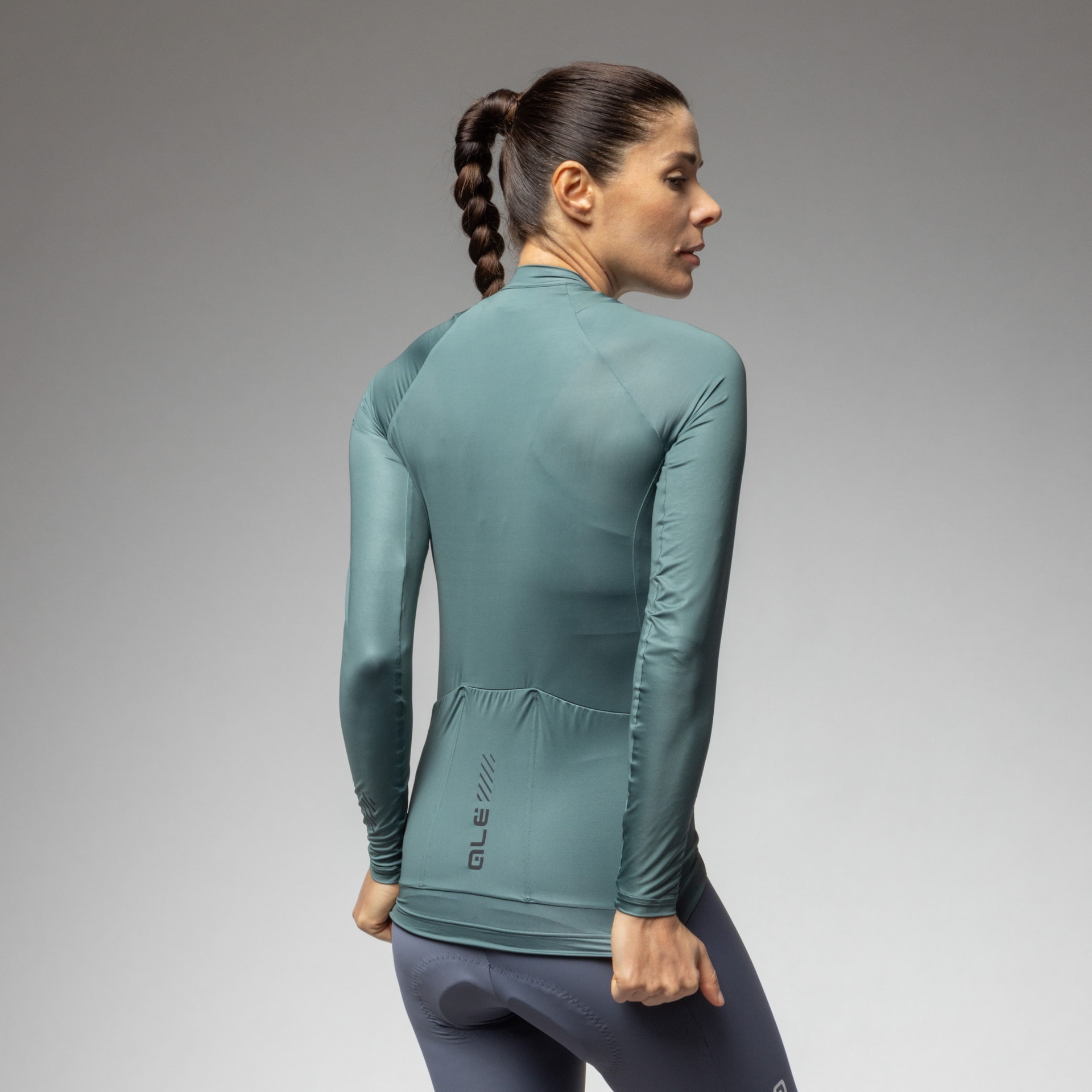 W Cyklodres ALÉ Color Block