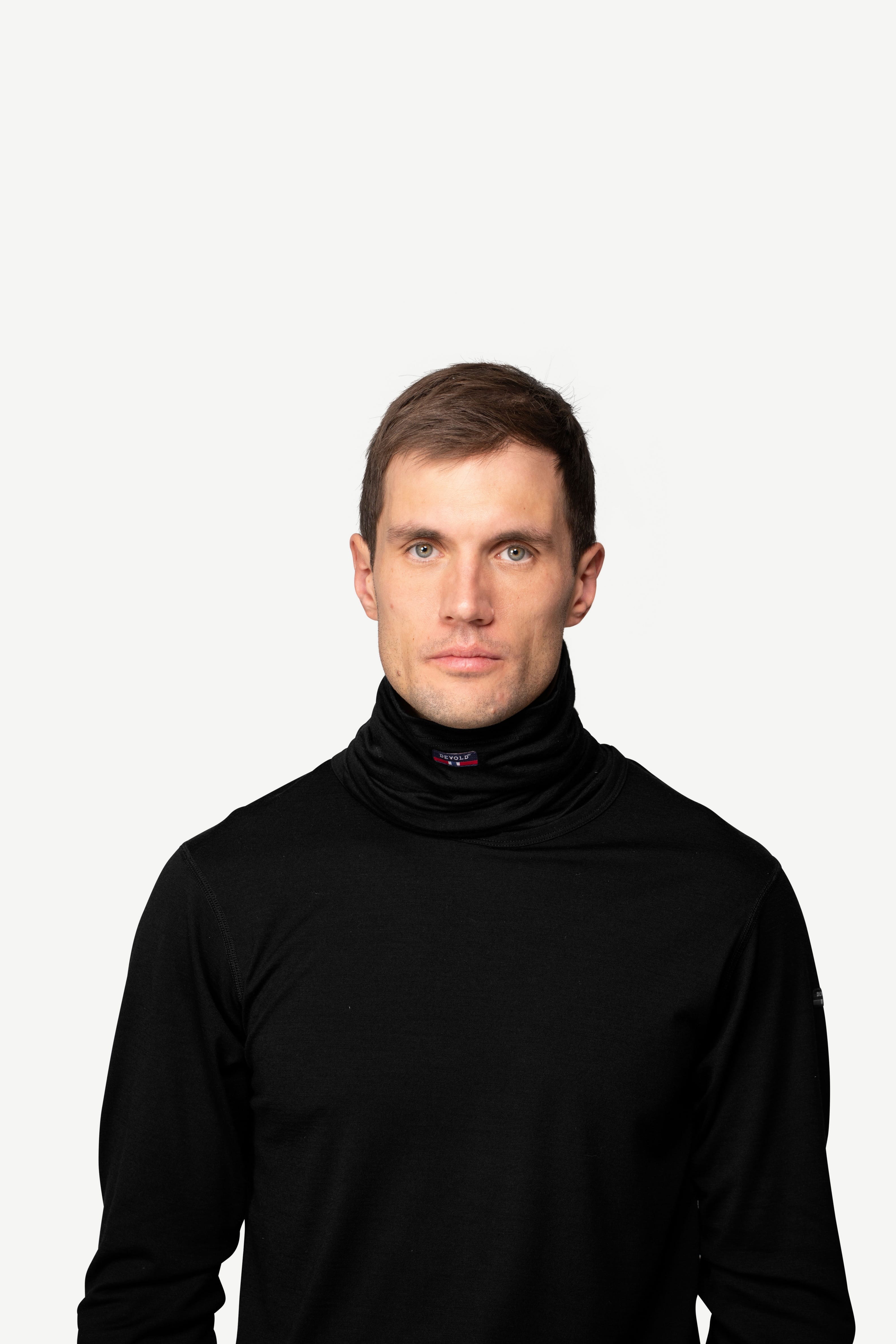 Nákrčník DEVOLD BREEZE MERINO 150