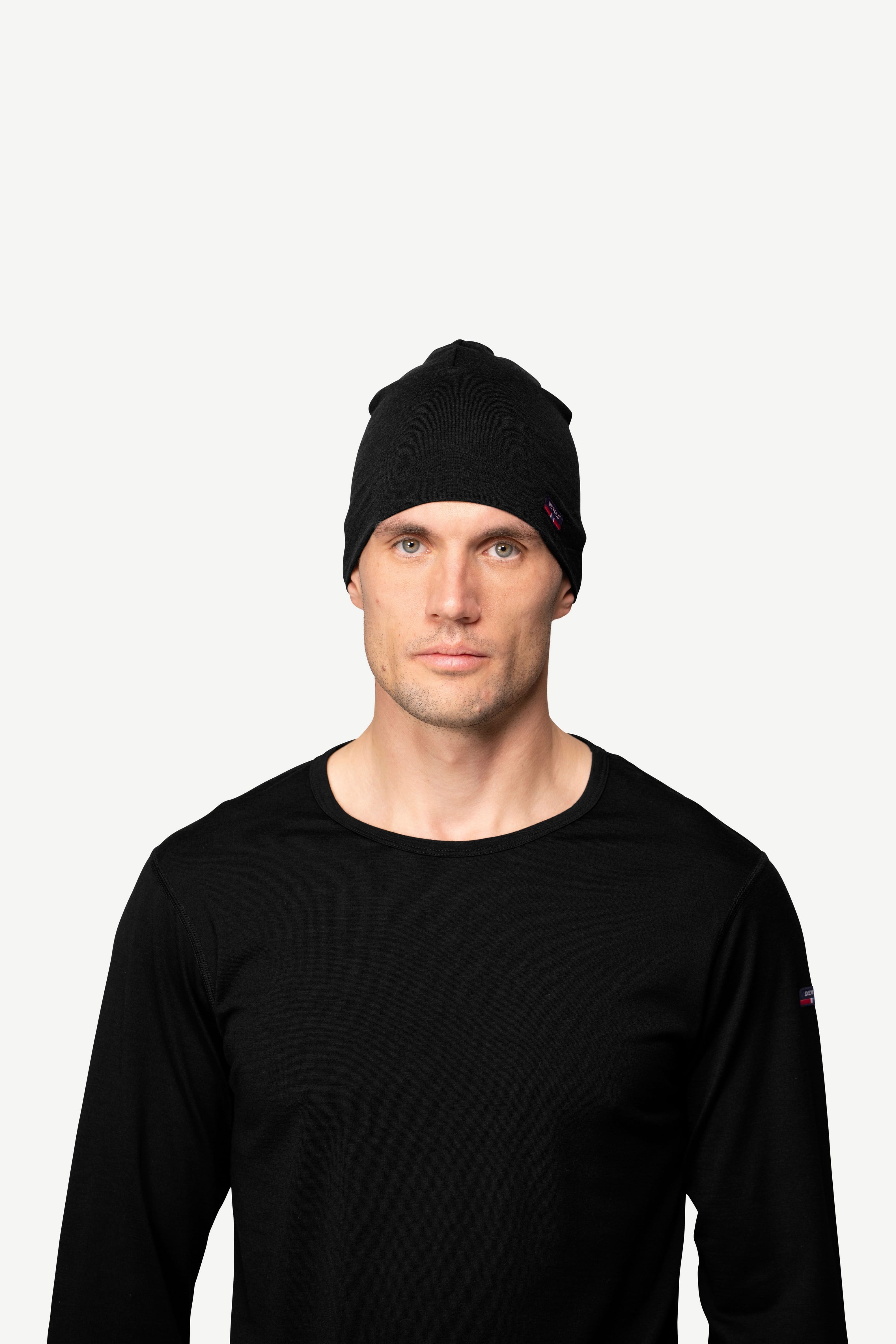 Čepice DEVOLD BREEZE MERINO 150