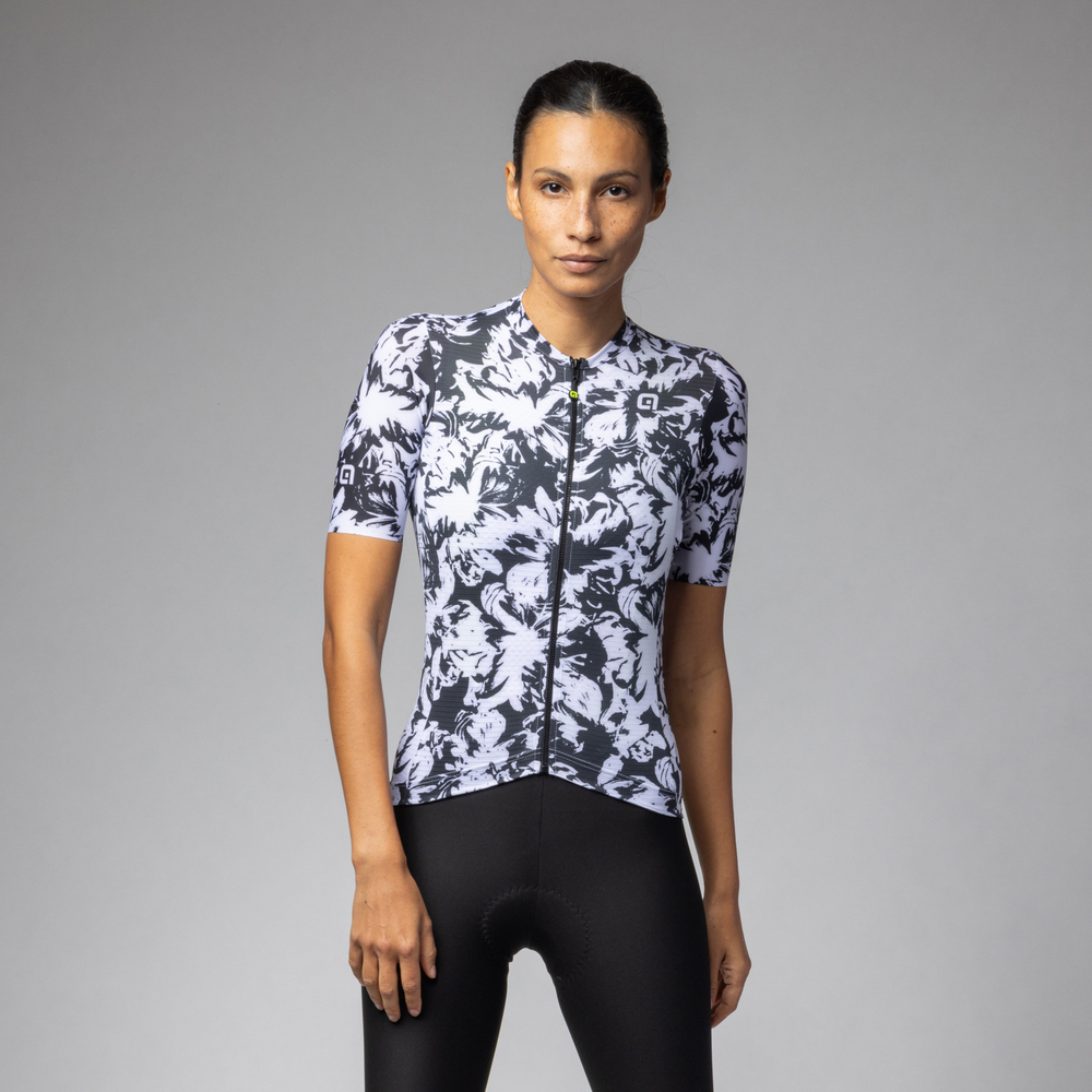 W Cyklodres ALÉ Essenza