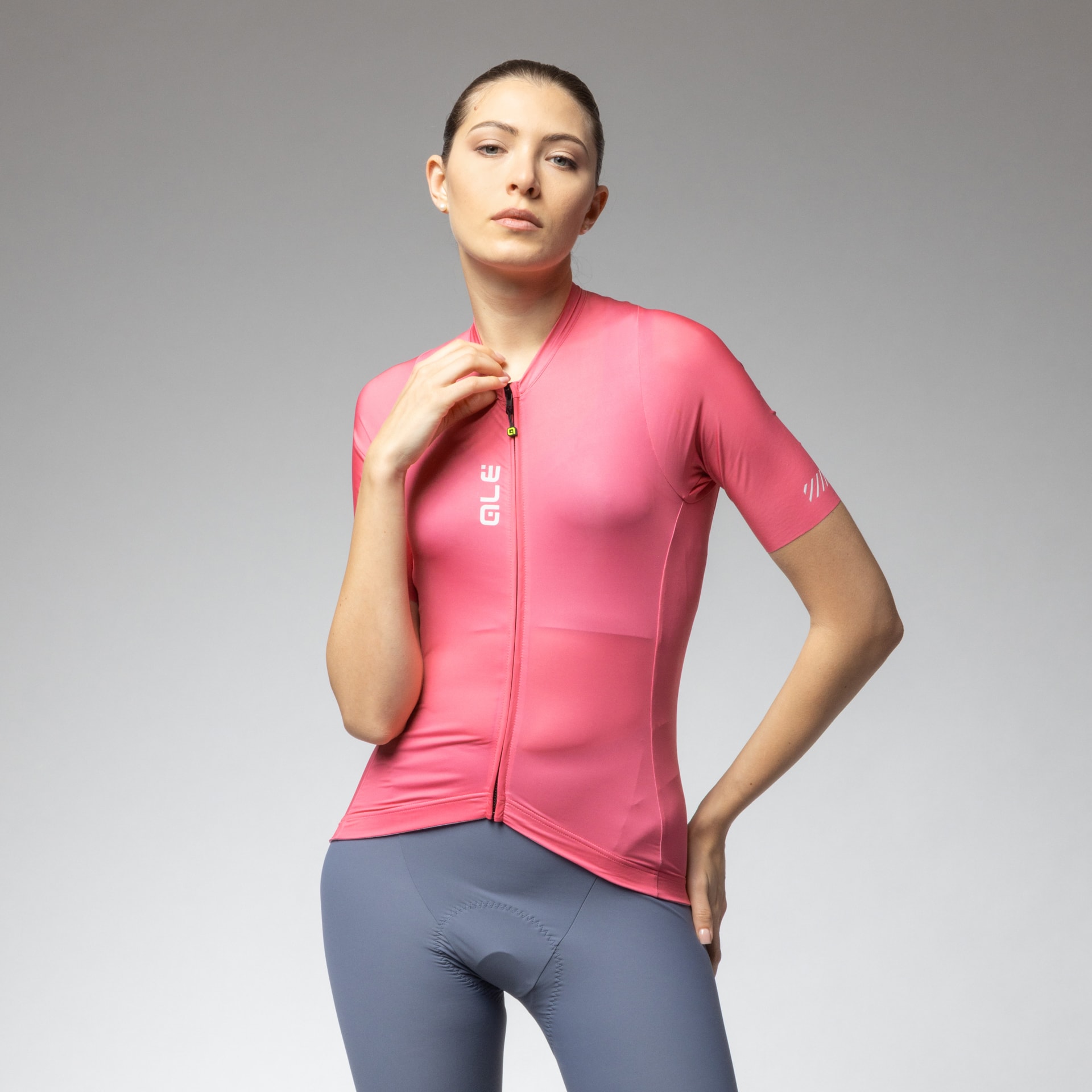 W Cyklodres ALÉ Color Block