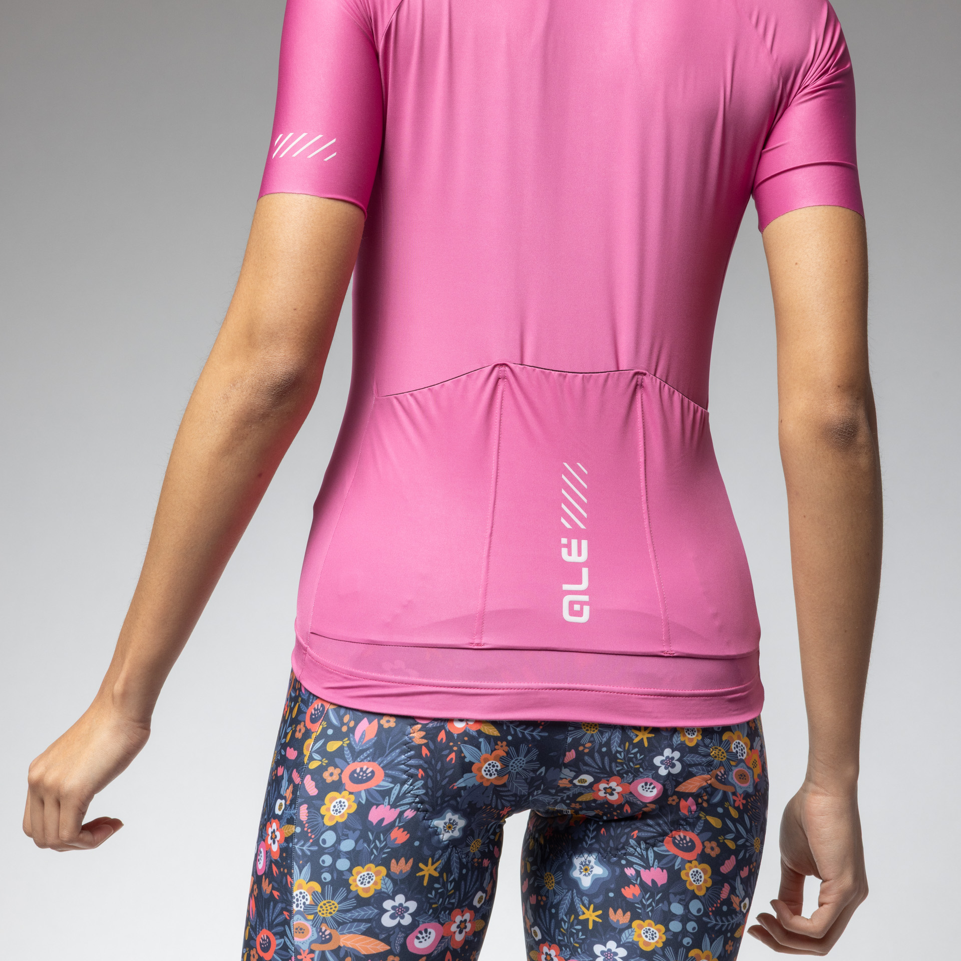 W Cyklodres ALÉ Color Block