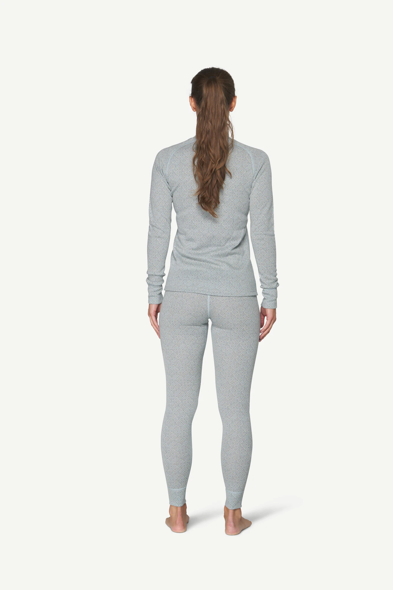 W Triko DEVOLD Signature Silk 230 Cross Neck