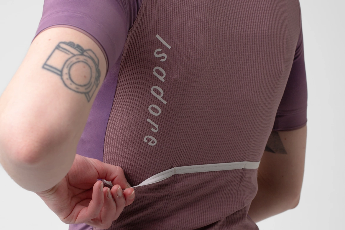 W Cyklodres ISADORE Signature Climber's Jersey Grape Shake