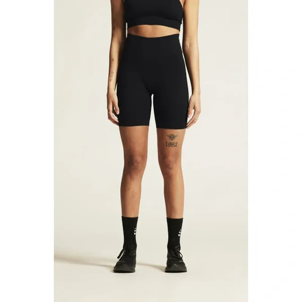 W Šortky CRAFT Collective Rib