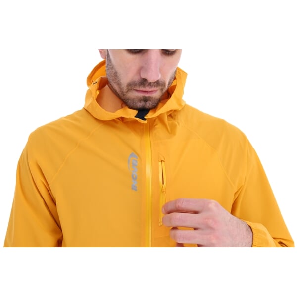 Bunda INOV8 Stormshell V4