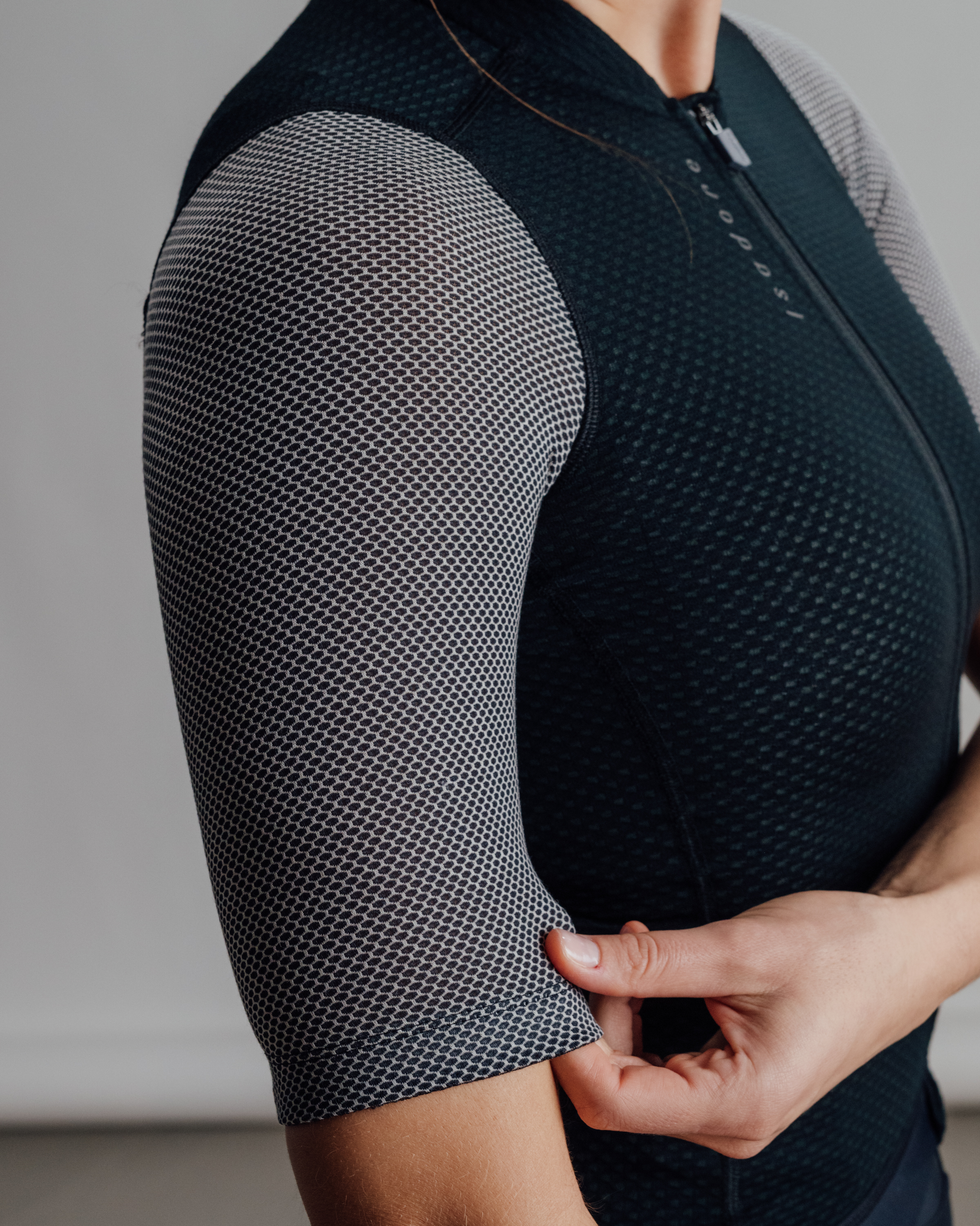 W Cyklodres ISADORE Signature Merino Air