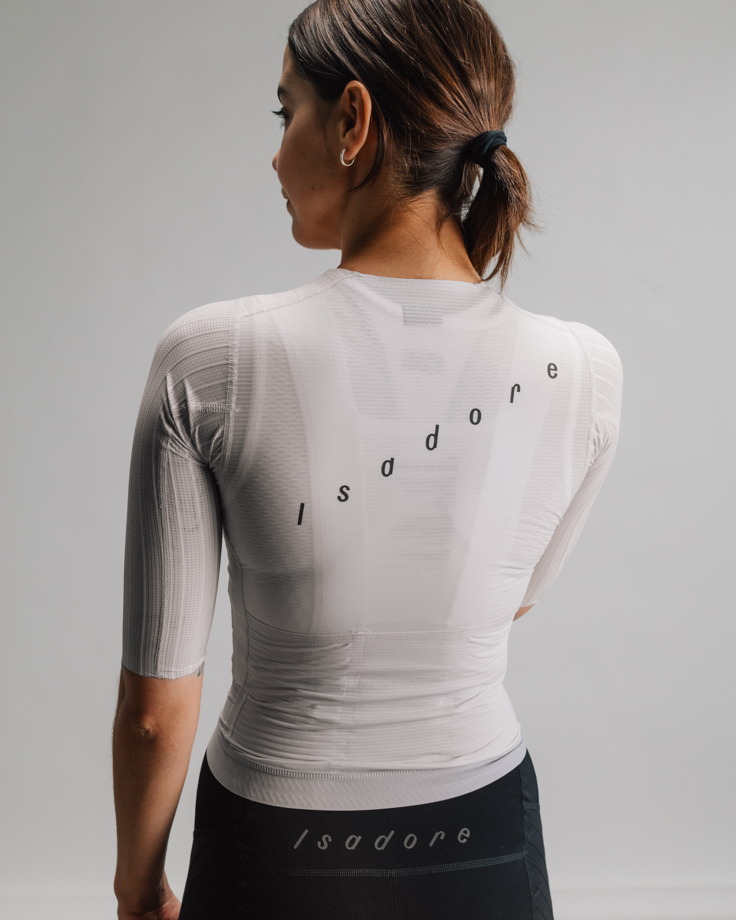 W Cyklodres ISADORE Echelon Aero