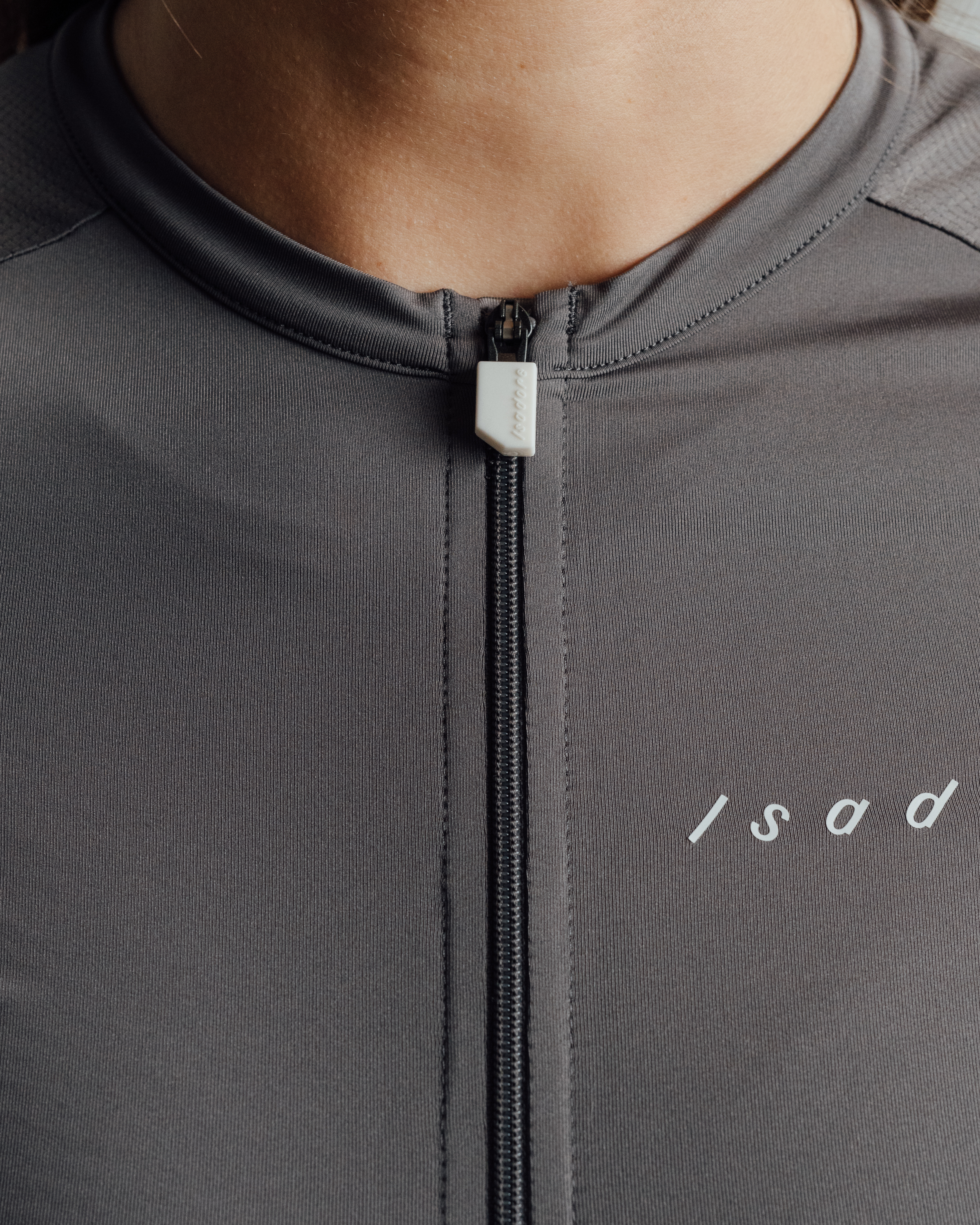 W Cyklodres ISADORE Debut