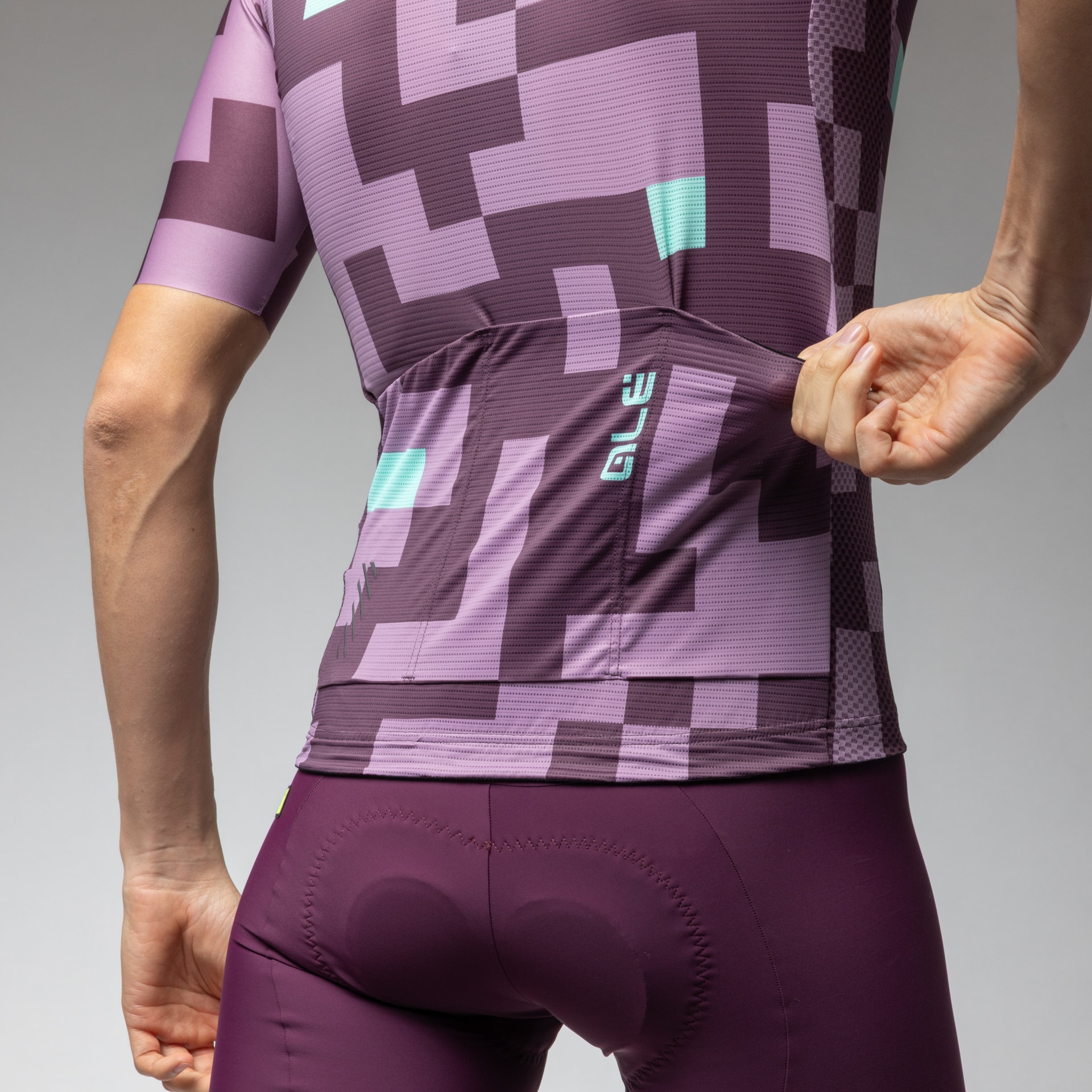 Cyklodres ALÉ Pixel