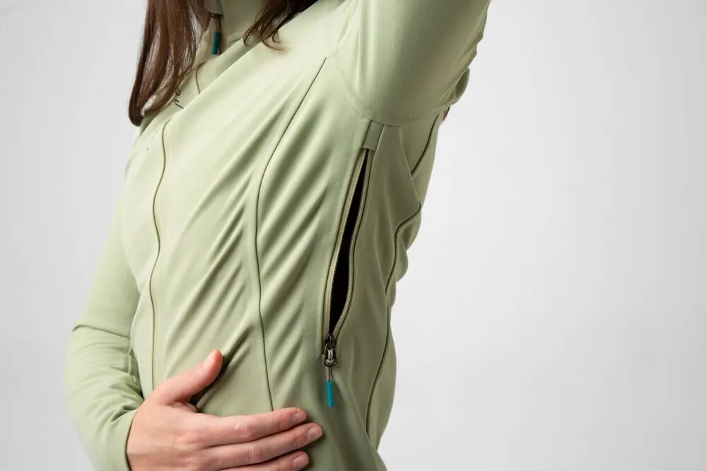 W Cyklobunda ISADORE Signature Deep Winter Softshell Jacket Tea