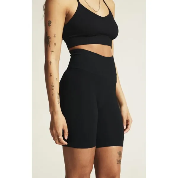 W Šortky CRAFT Collective Rib