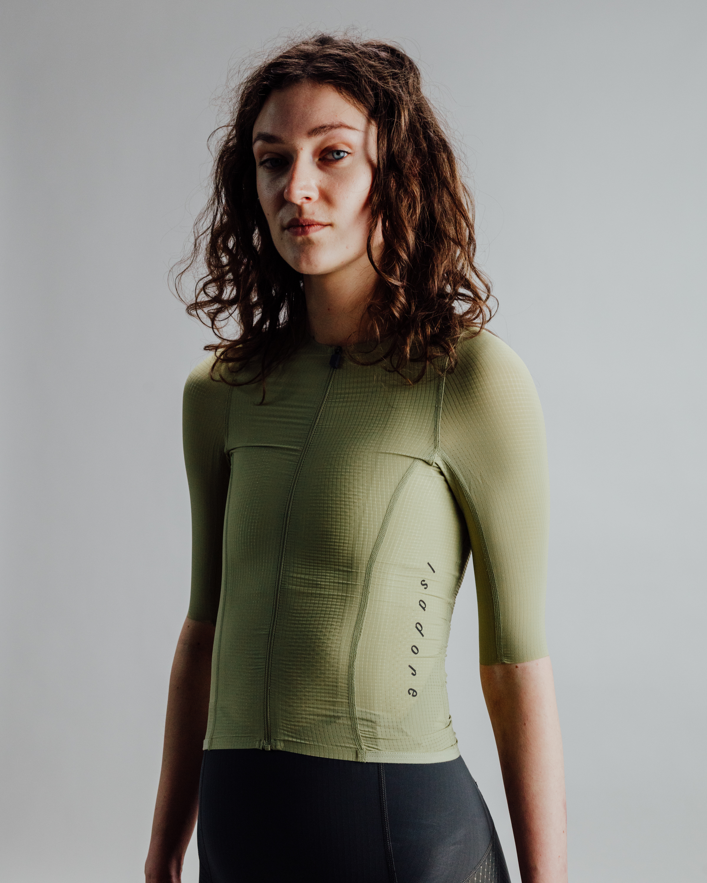 W Cyklodres ISADORE Echelon Ultralight Aero