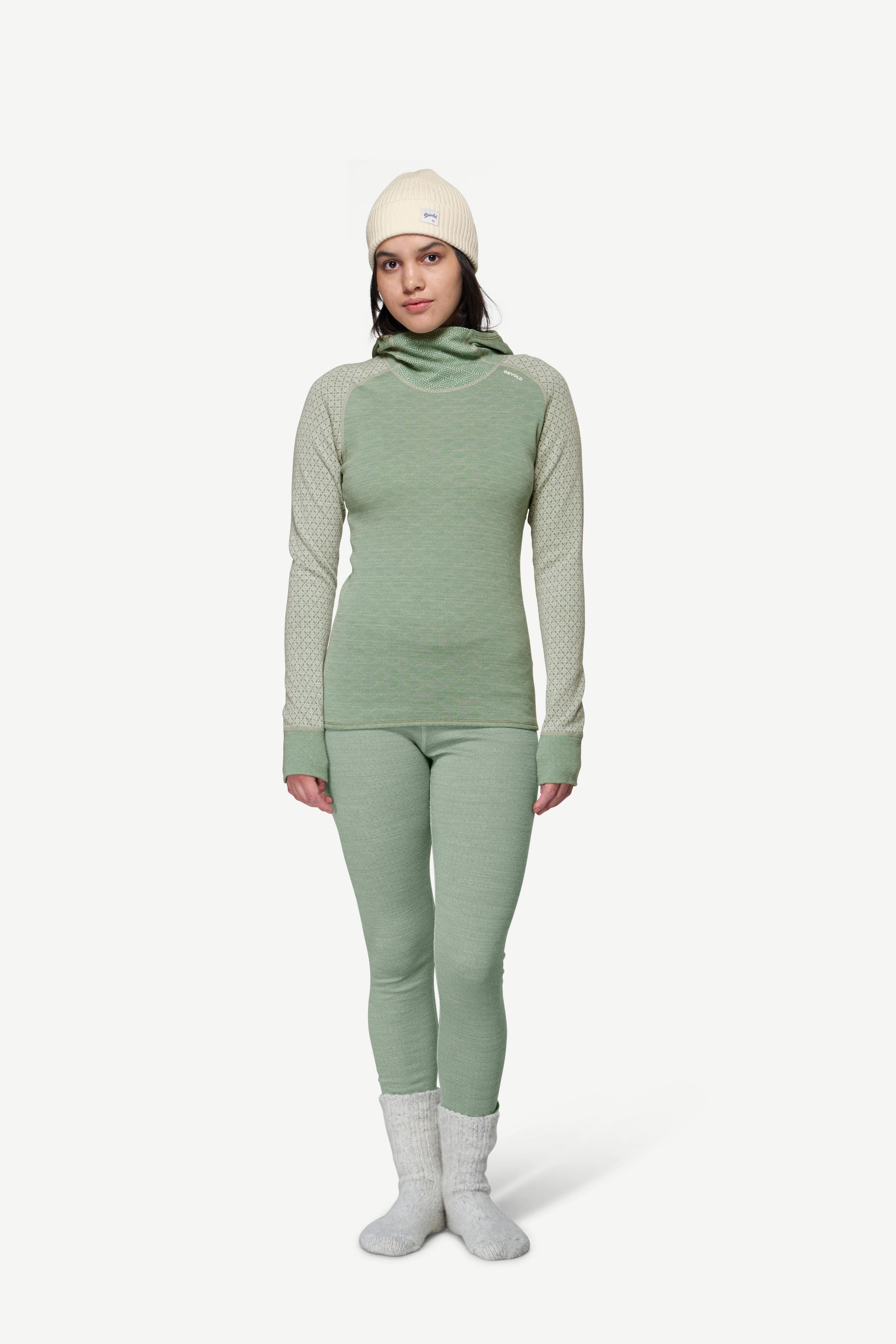 W Triko DEVOLD KVITEGGA MERINO 230 HOODIE