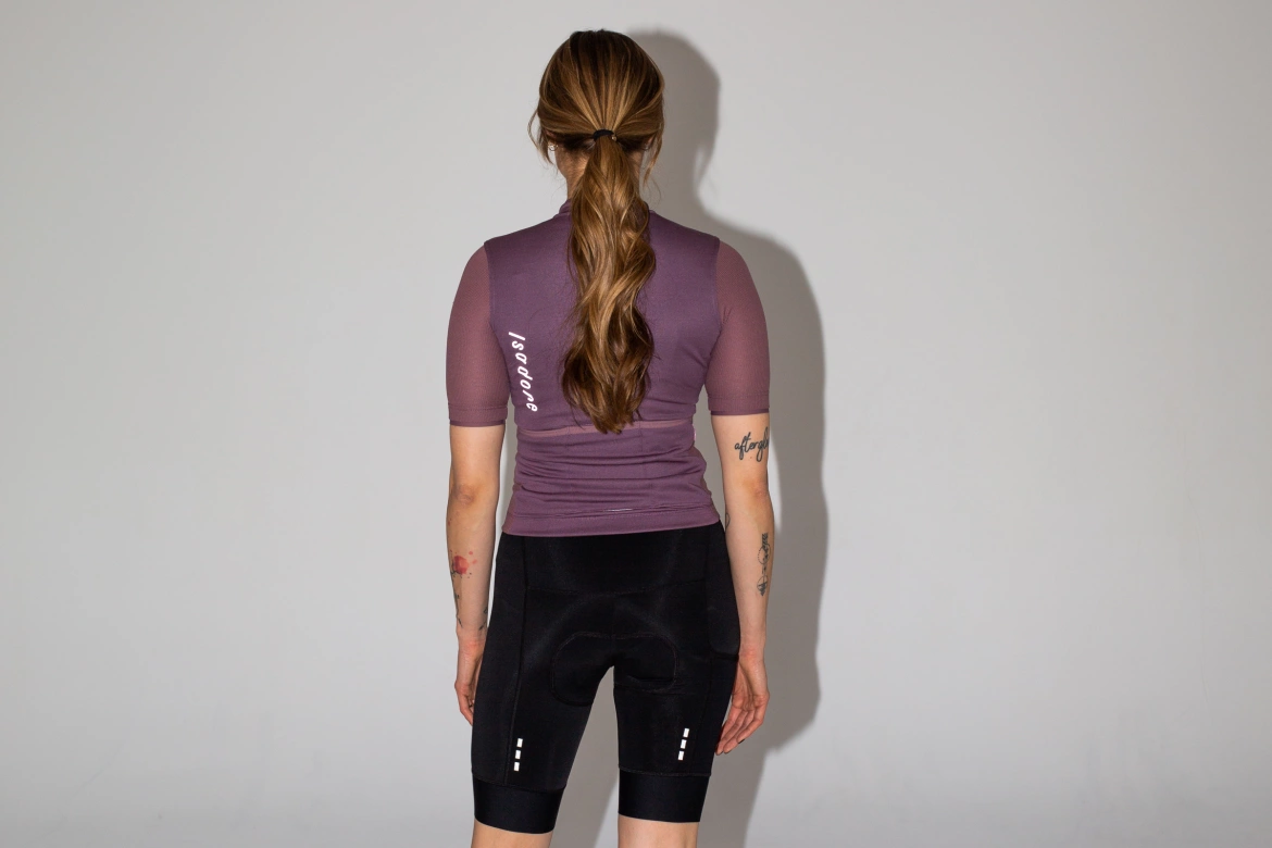 W Cyklodres ISADORE Signature