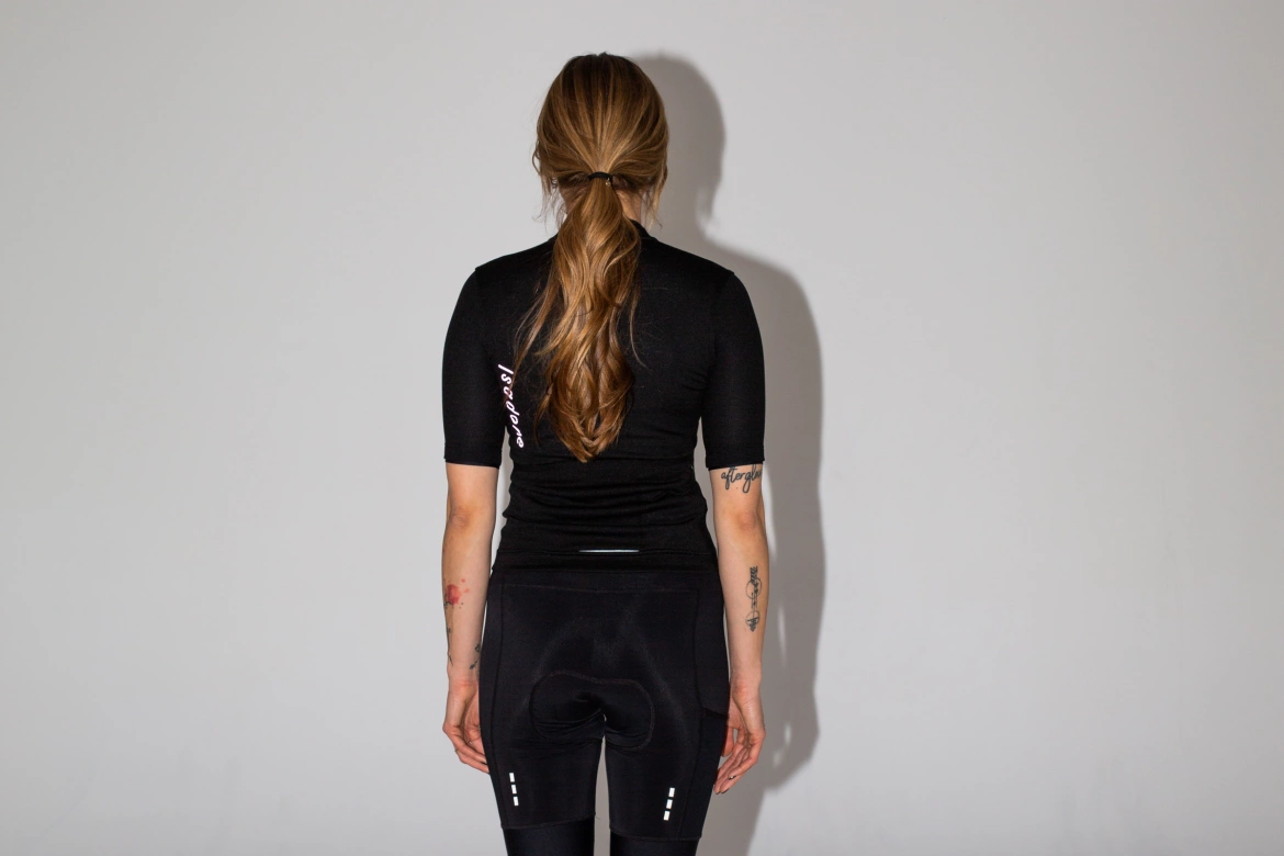 W Cyklodres ISADORE Signature