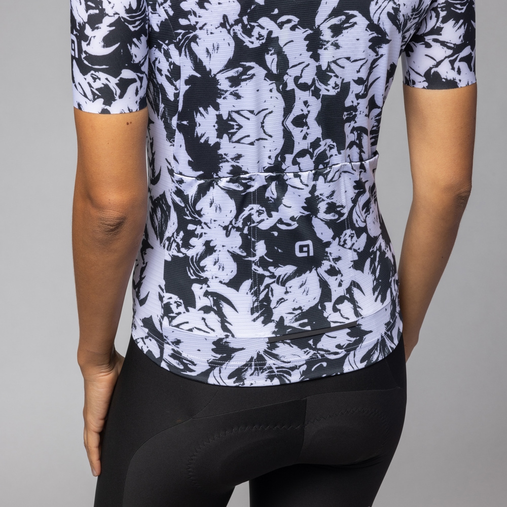 W Cyklodres ALÉ Essenza