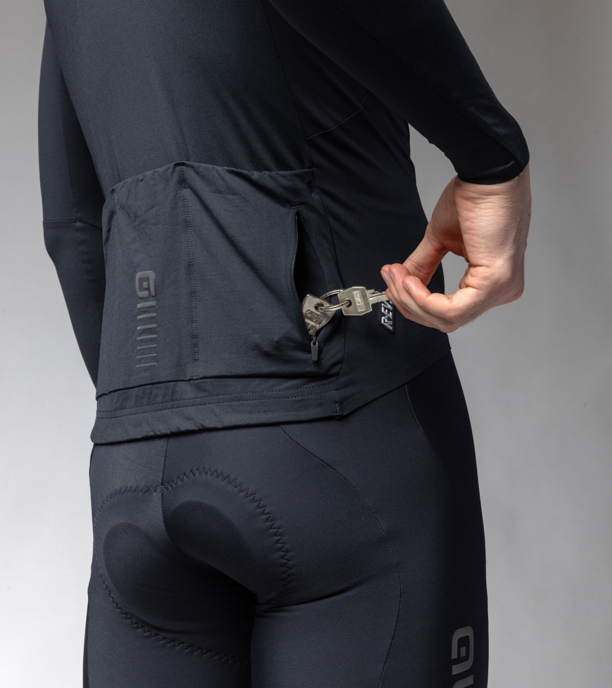 Cyklodres ALÉ Warm Race