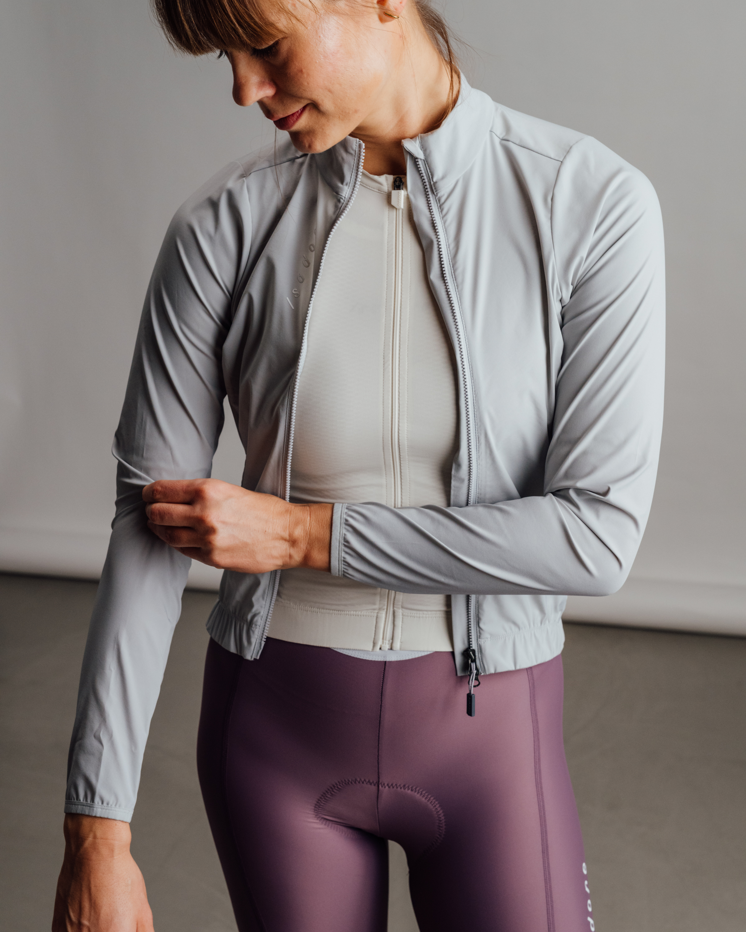 W Cyklobunda ISADORE Wind