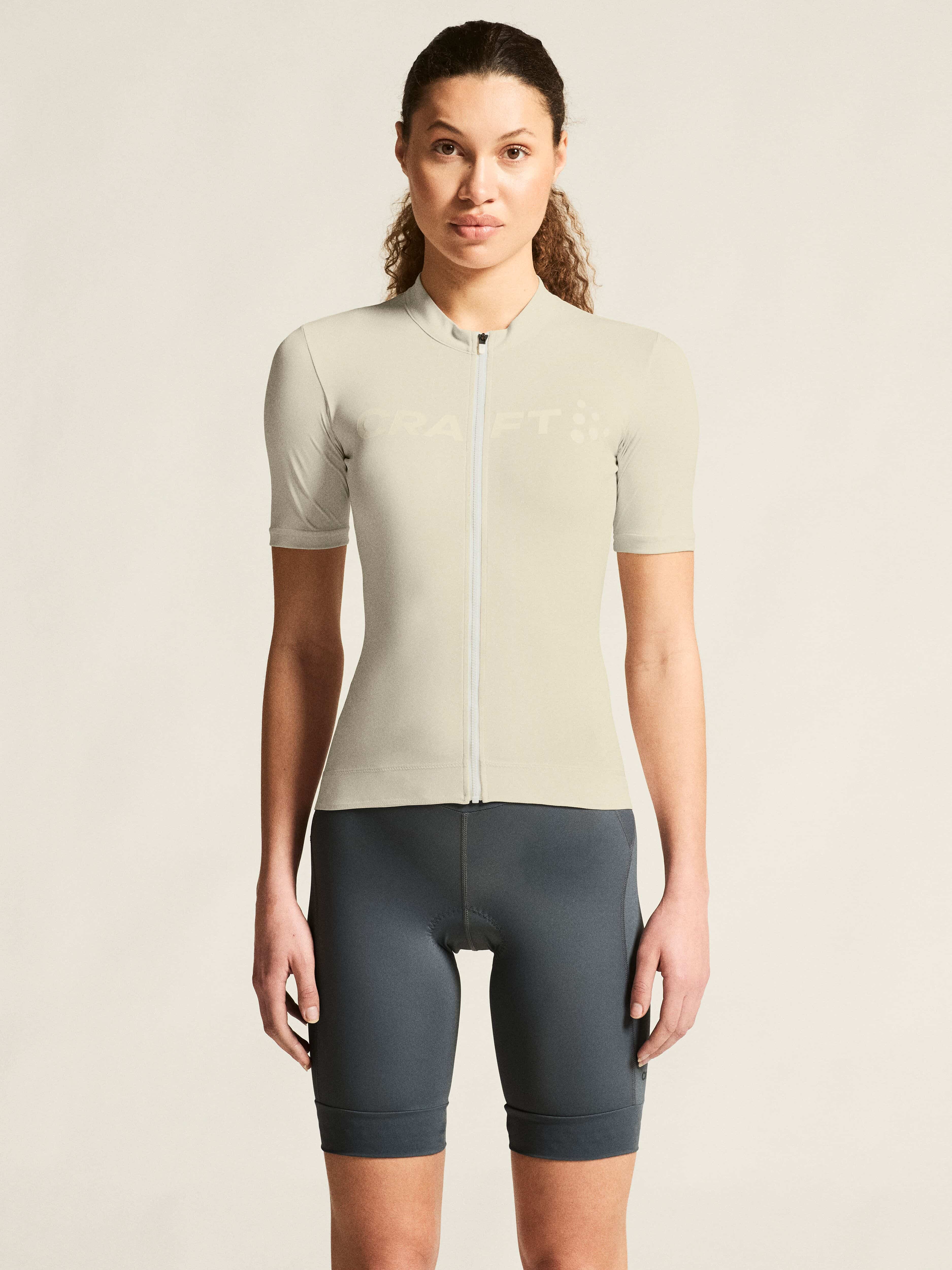 W Cyklodres CRAFT Endur Logo