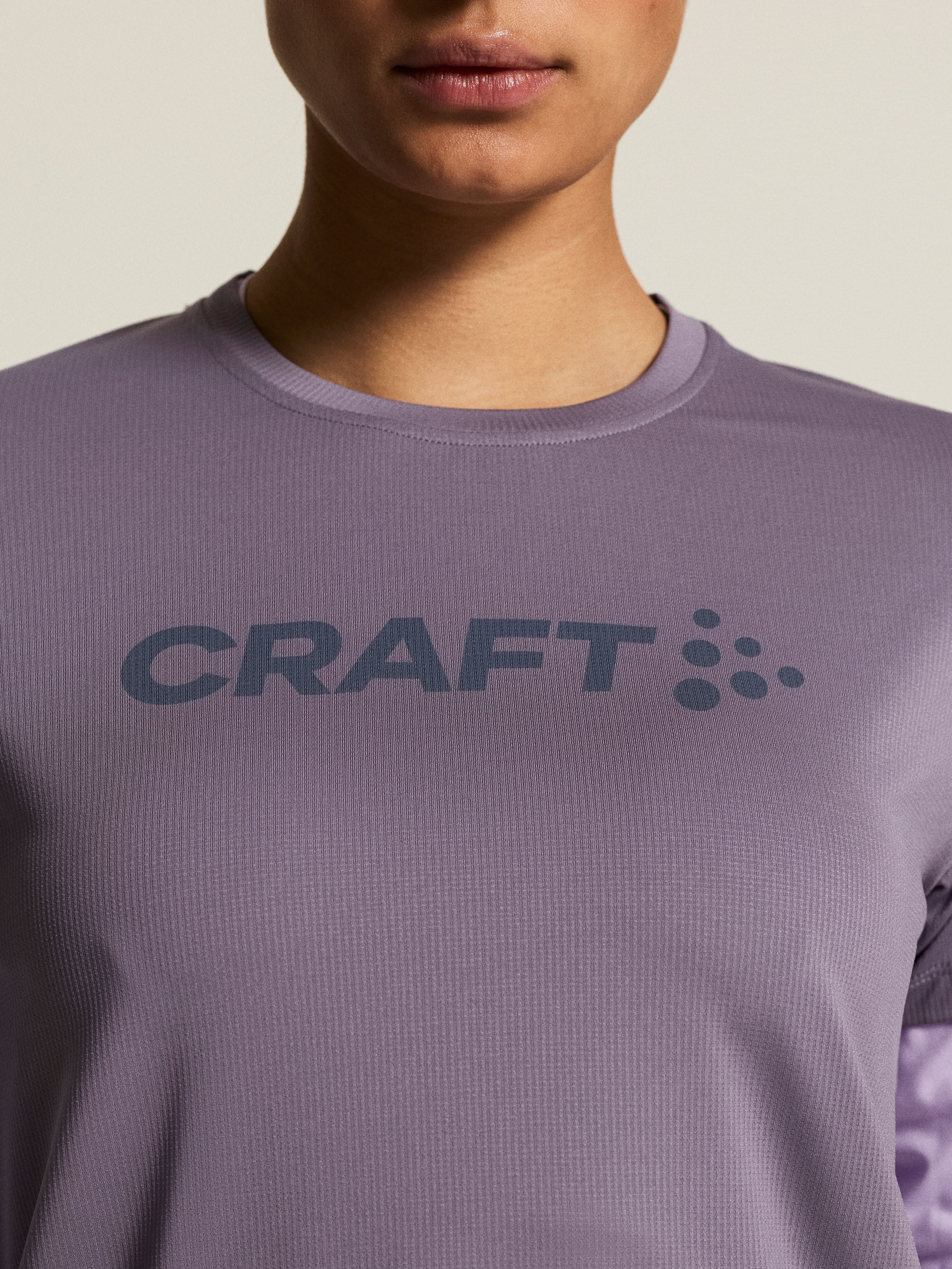 W Triko CRAFT Essence Logo 2