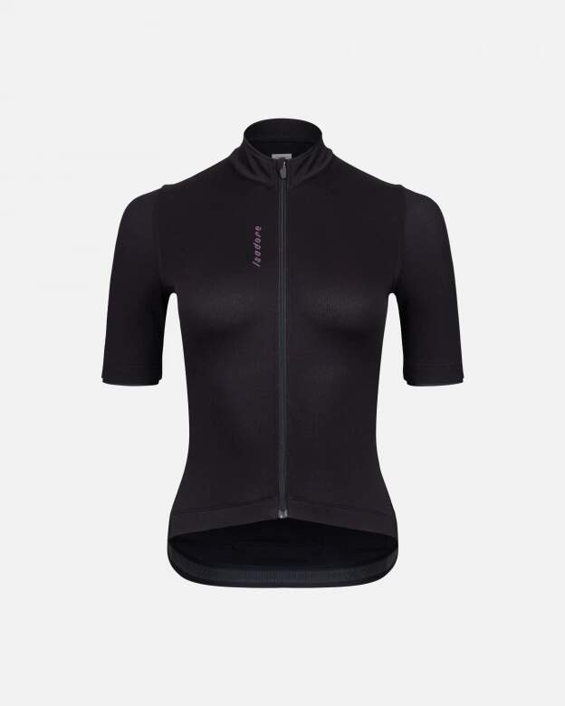 W Cyklodres ISADORE Signature